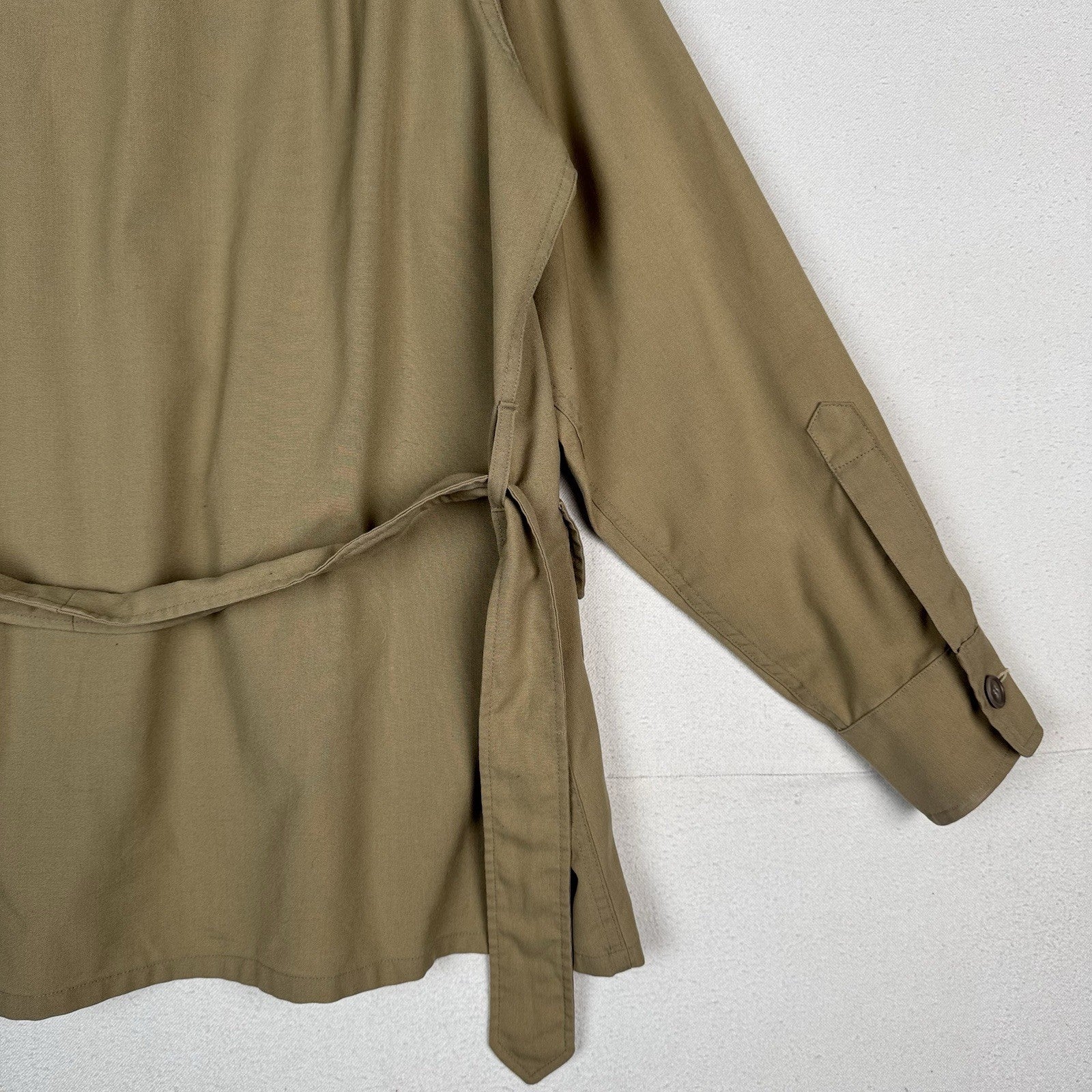 Vintage 60’s 70’s L.L. Bean Belted Khaki Safari Camp Jacket Men’s Size 40 (XL)