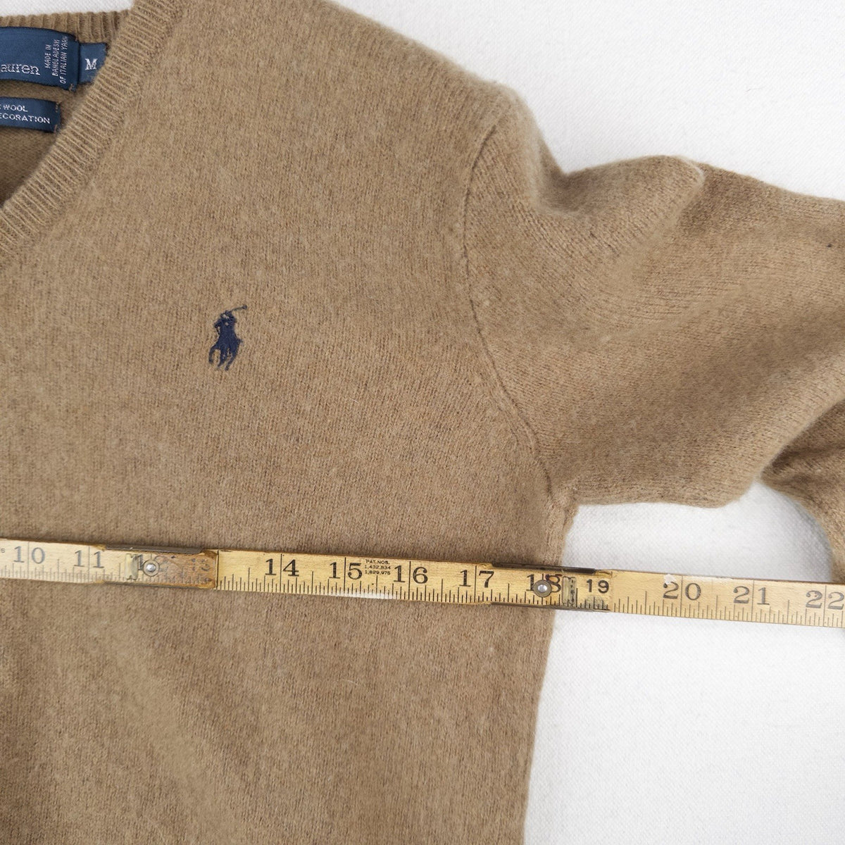 90’s Vtg Polo Ralph Lauren Sweater Men’s M Camel 100% Lambswool Pullover V-Neck