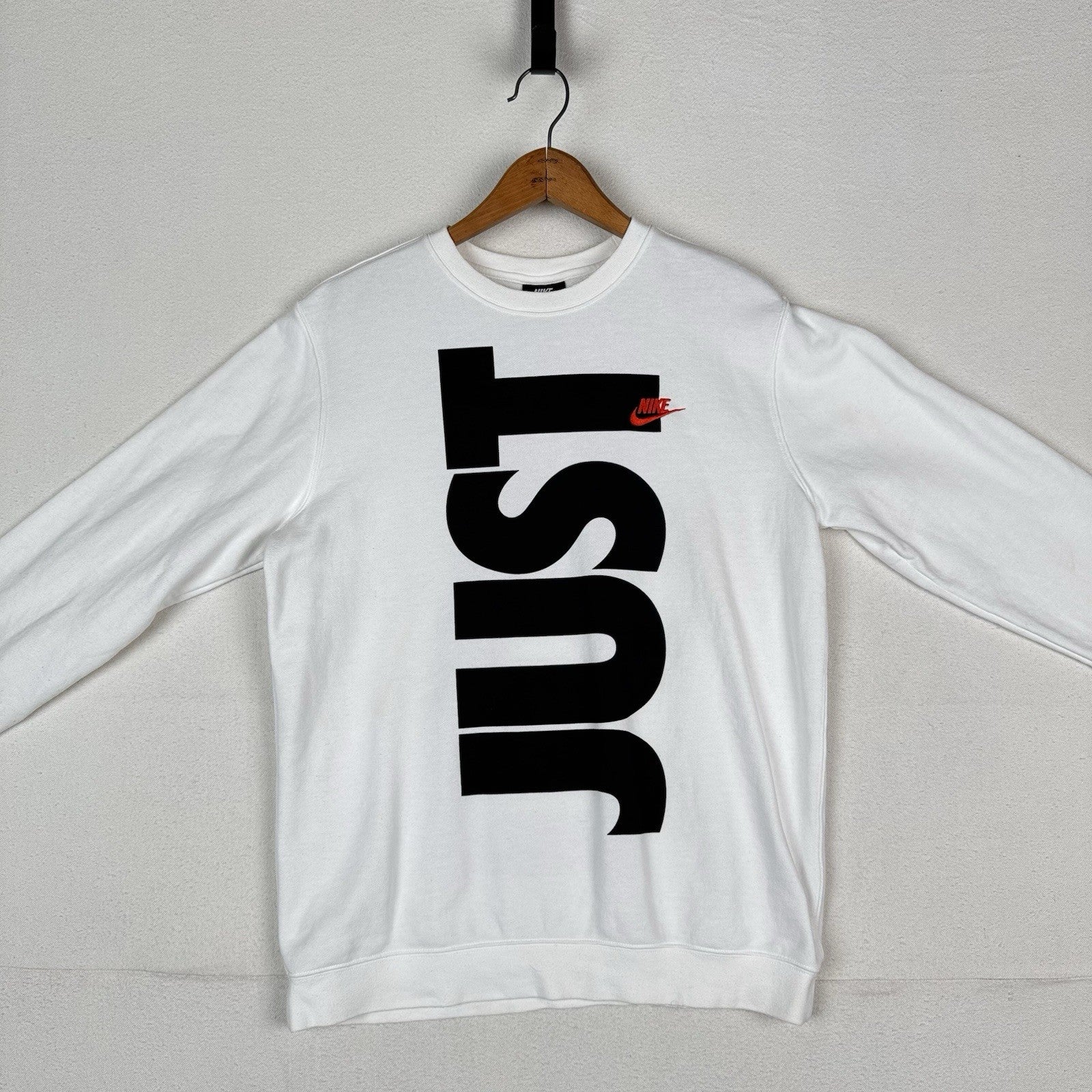 Nike Just Do It Spell Out Men’s White Sweatshirt Crewneck Big Front Back Medium