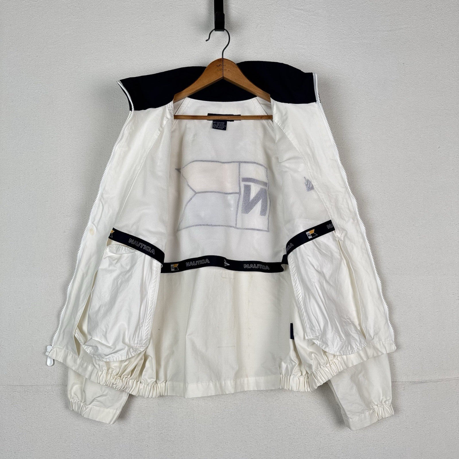 Vtg 90’s Nautica Men’s Large Sailing Windbreaker Jacket White Blue Full Zip Flag