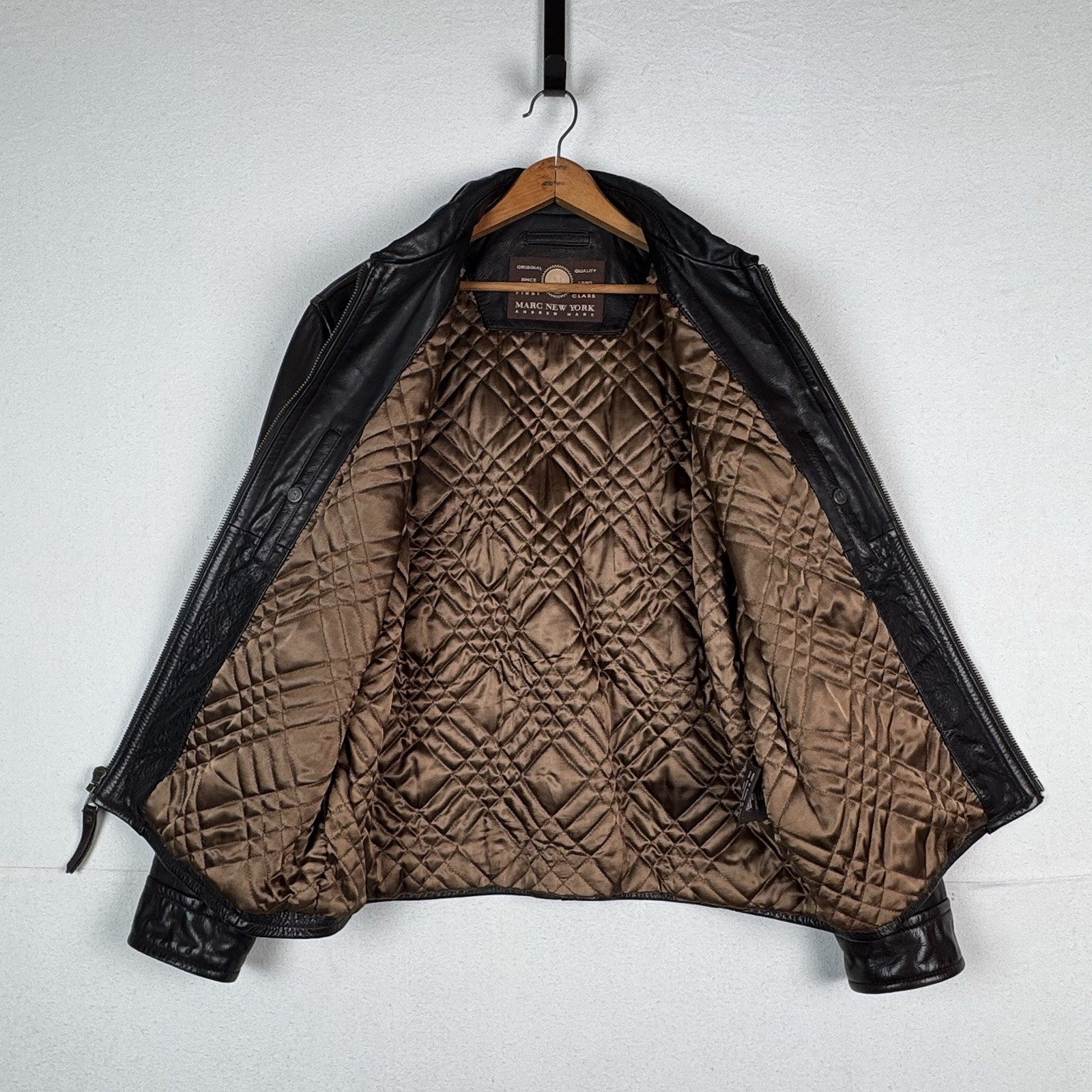 Marc New York Men’s Large 100% Leather Bomber Jacket Soft Dark Brown P2P: 24”