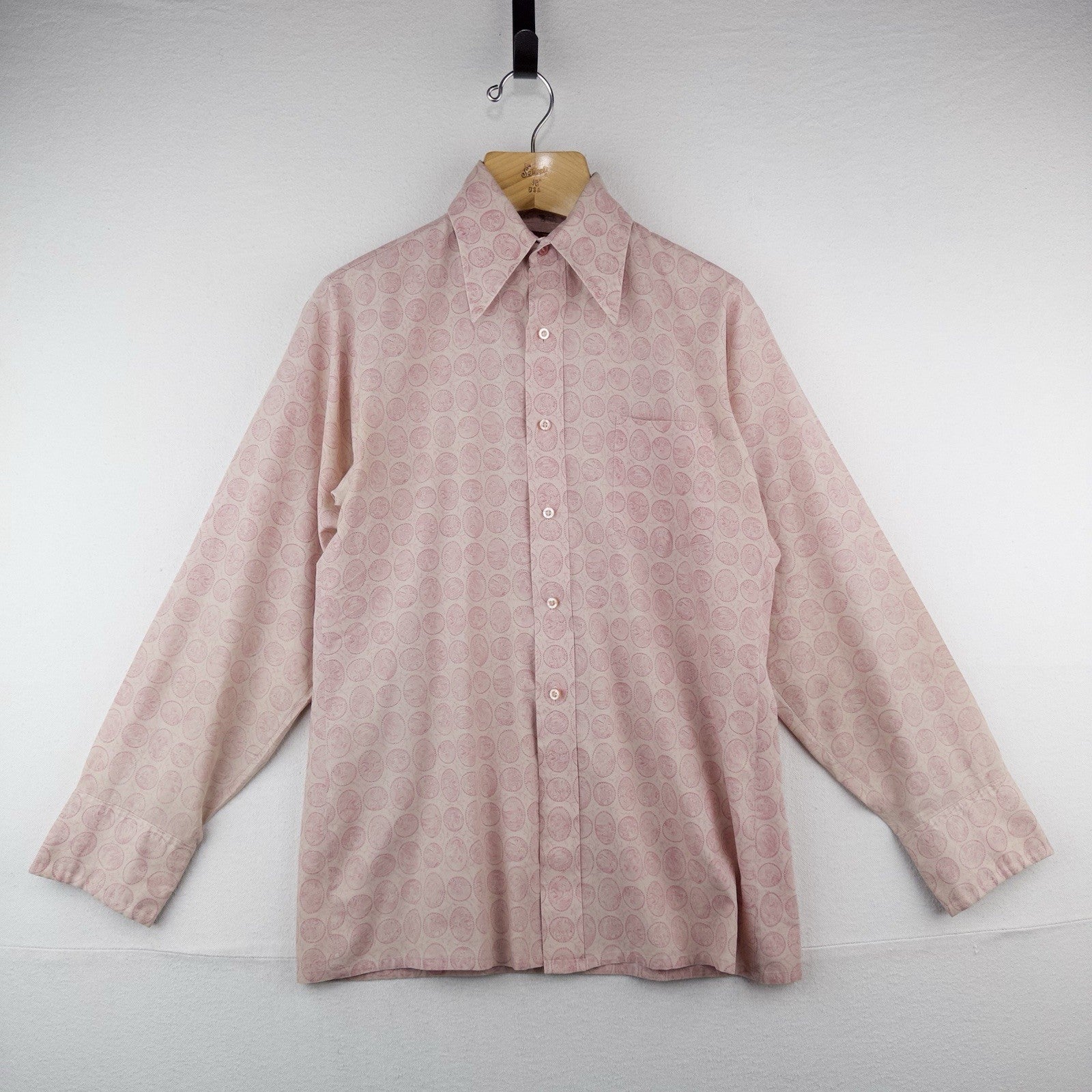 60s Vtg Van Heusen 417 Vanopress Shirt Mens M 15.5 Pink Antique Coin Pattern AOP