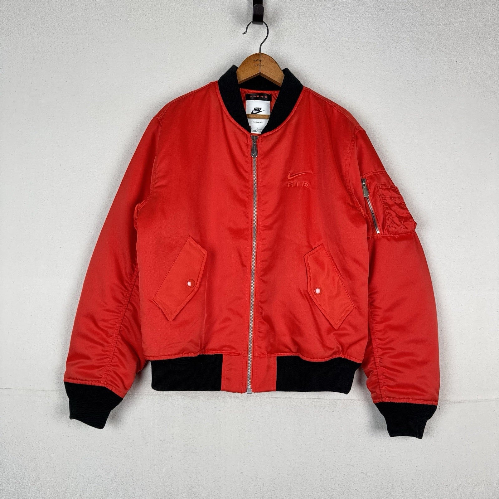 NWOT Nike Air Therma-Fit Satin Bomber Jacket Picante Red Men's Small DV9891-633