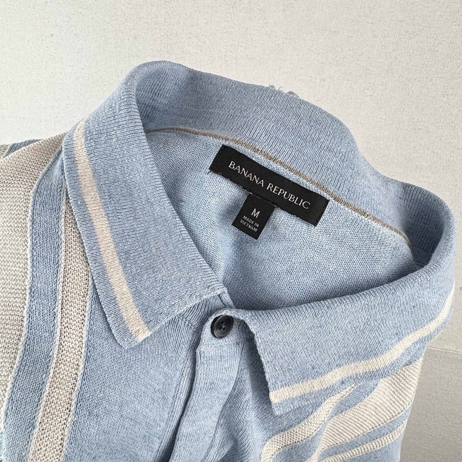 Banana Republic Men’s M Linen Blend Knit Short Sleeve Resort Shirt Cigar Stripe