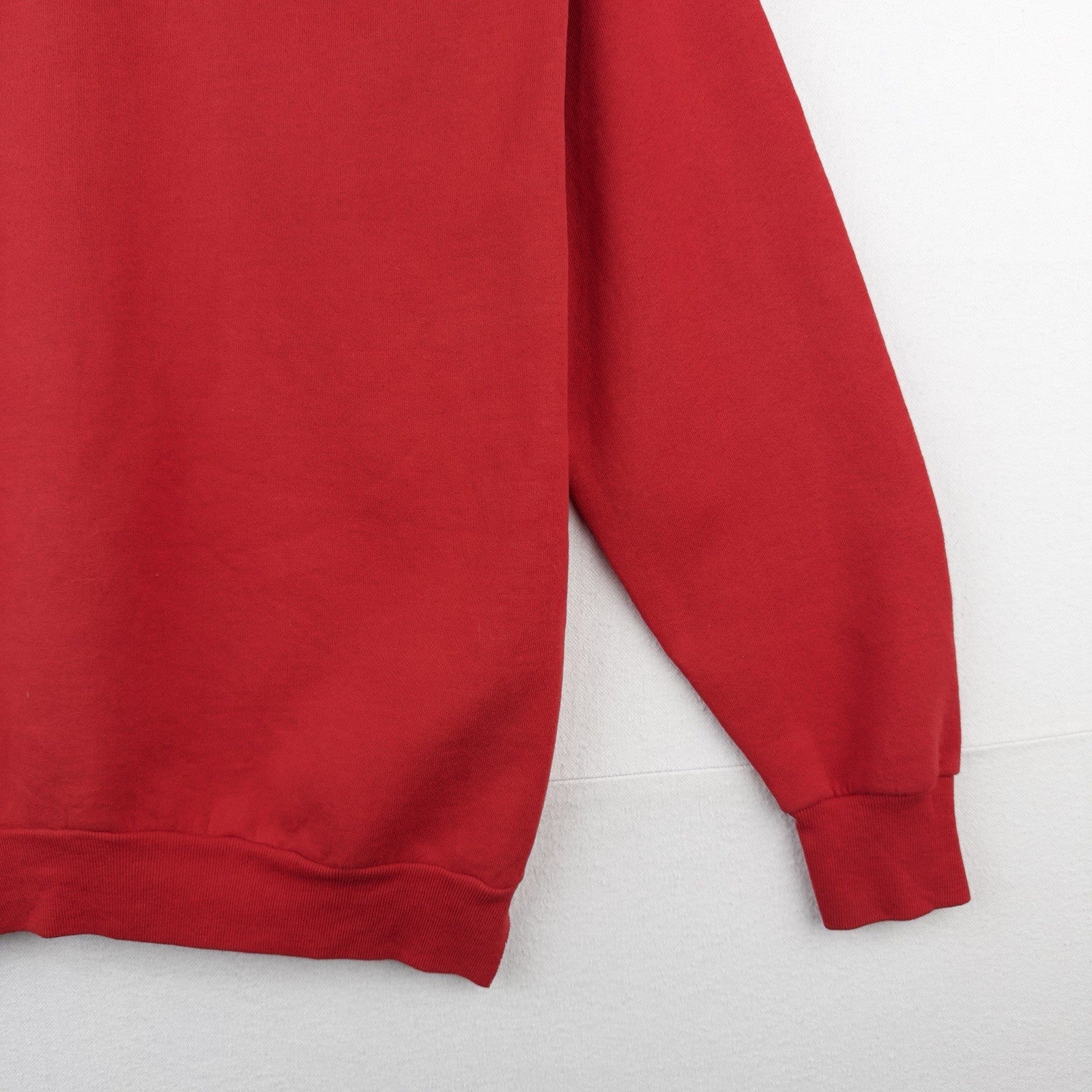 90’s Vtg Alpha Xi Epsilon Sweatshirt Red Crewneck Men’s M *Cut Collar/Side Hems