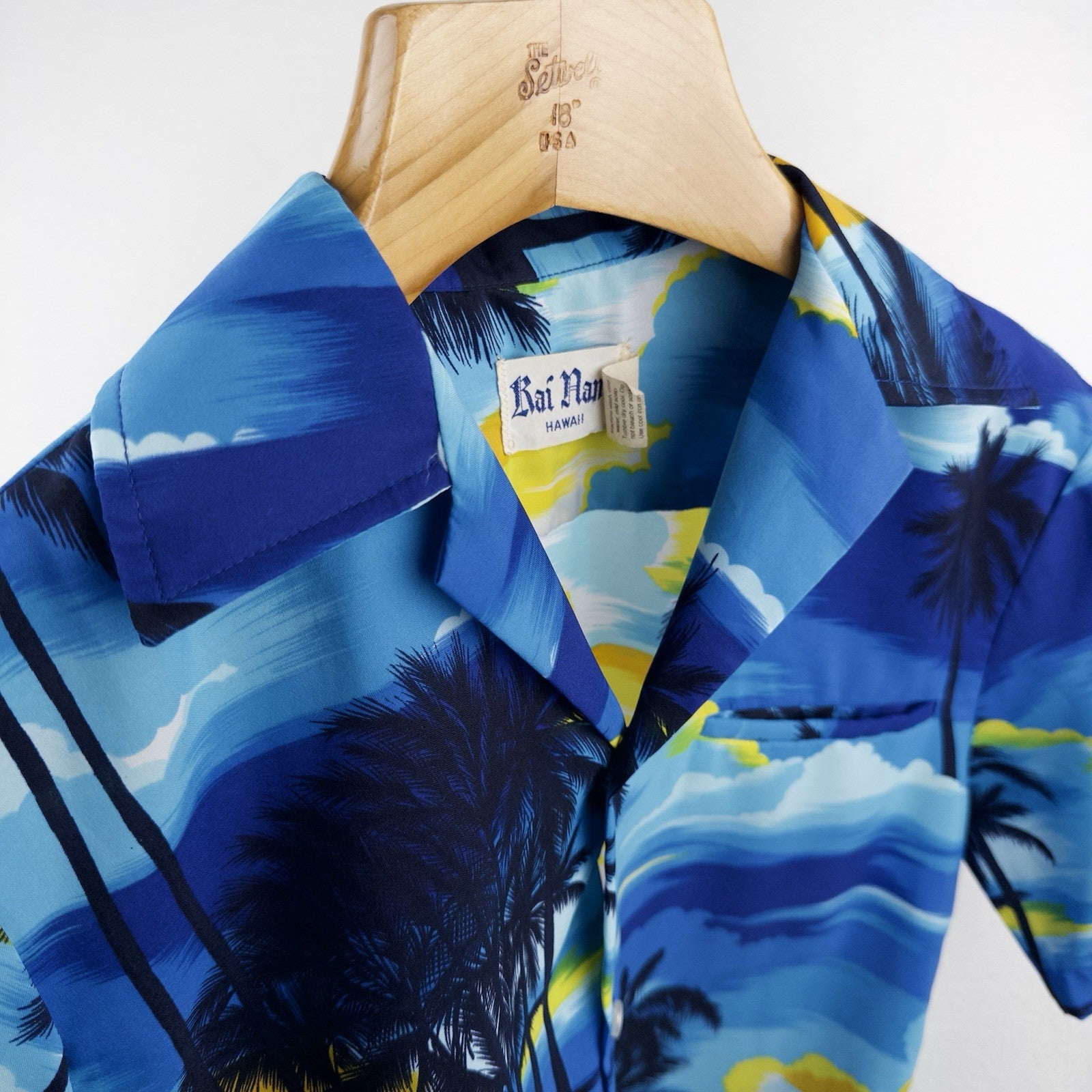 70’s Vtg Rai Nani Hawaiian Blue Sky Aloha Shirt Men’s Small Made In USA/Hawaii