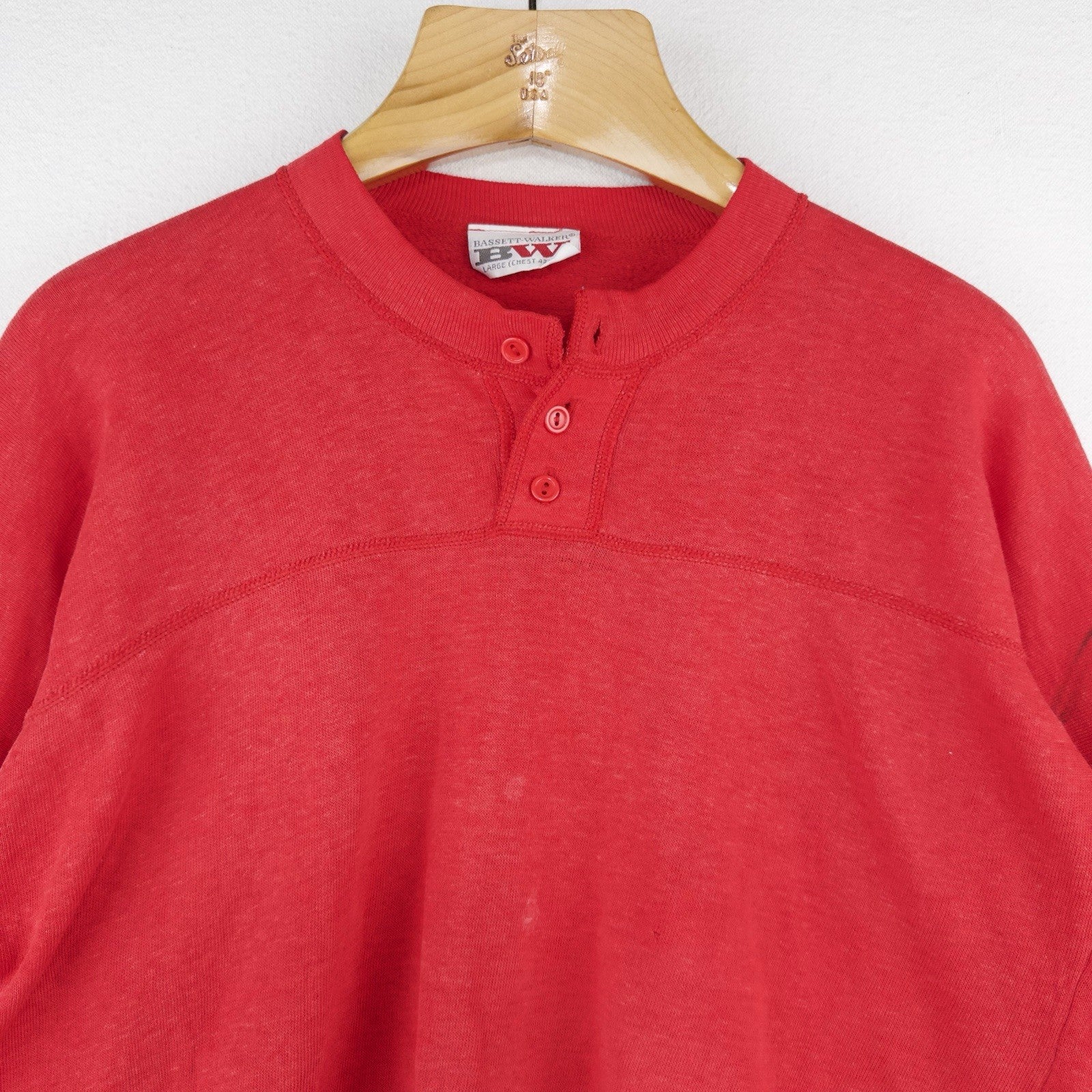 80’s Vtg Bassett Walker Henley Sweatshirt Men’s L 42-44 Faded Red *Distressed