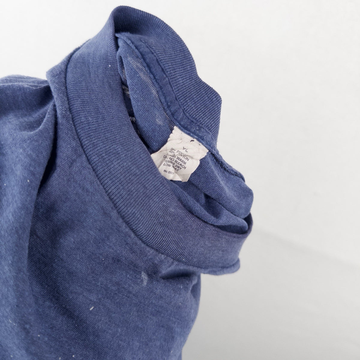 70’s Vtg Thin Selvedge Front Pocket Blank Sun Faded T-Shirt Youth Large Blue