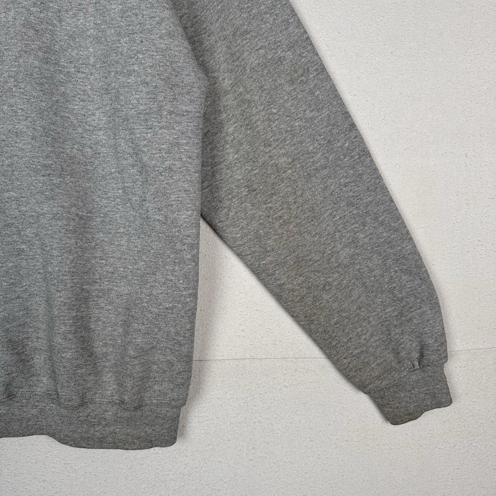 Vintage USA California Crew Sweatshirt Grey Men’s Large Made In USA *Distressed