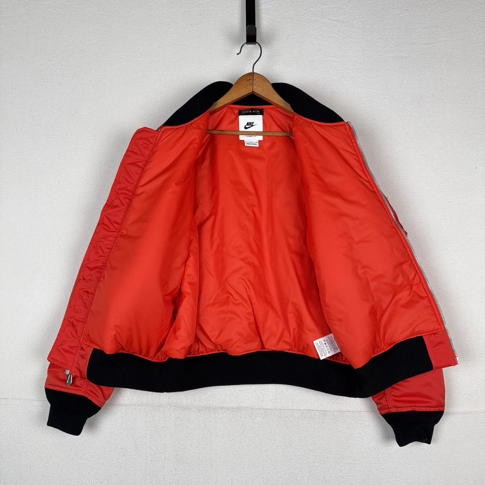 NWOT Nike Air Therma-Fit Satin Bomber Jacket Picante Red Men's Small DV9891-633