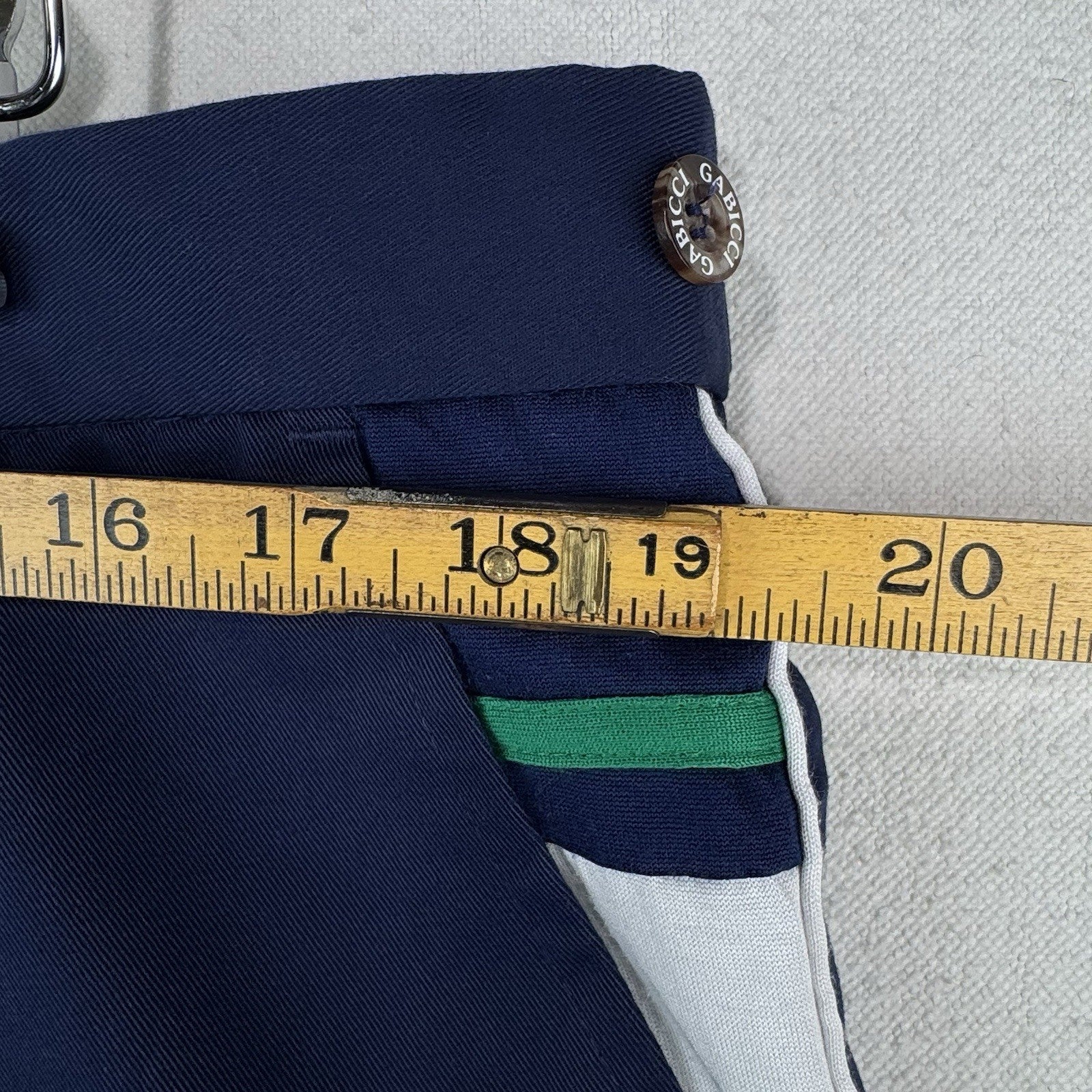 80’s Vintage Gabicci Men’s 40 Navy Blue Chino Shorts 4”