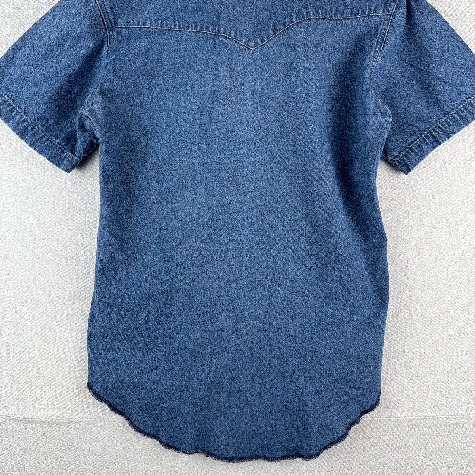 Vtg Wrangler Denim Western Shirt Small (P2P: 18”) Pearl Snaps Short Sleeve