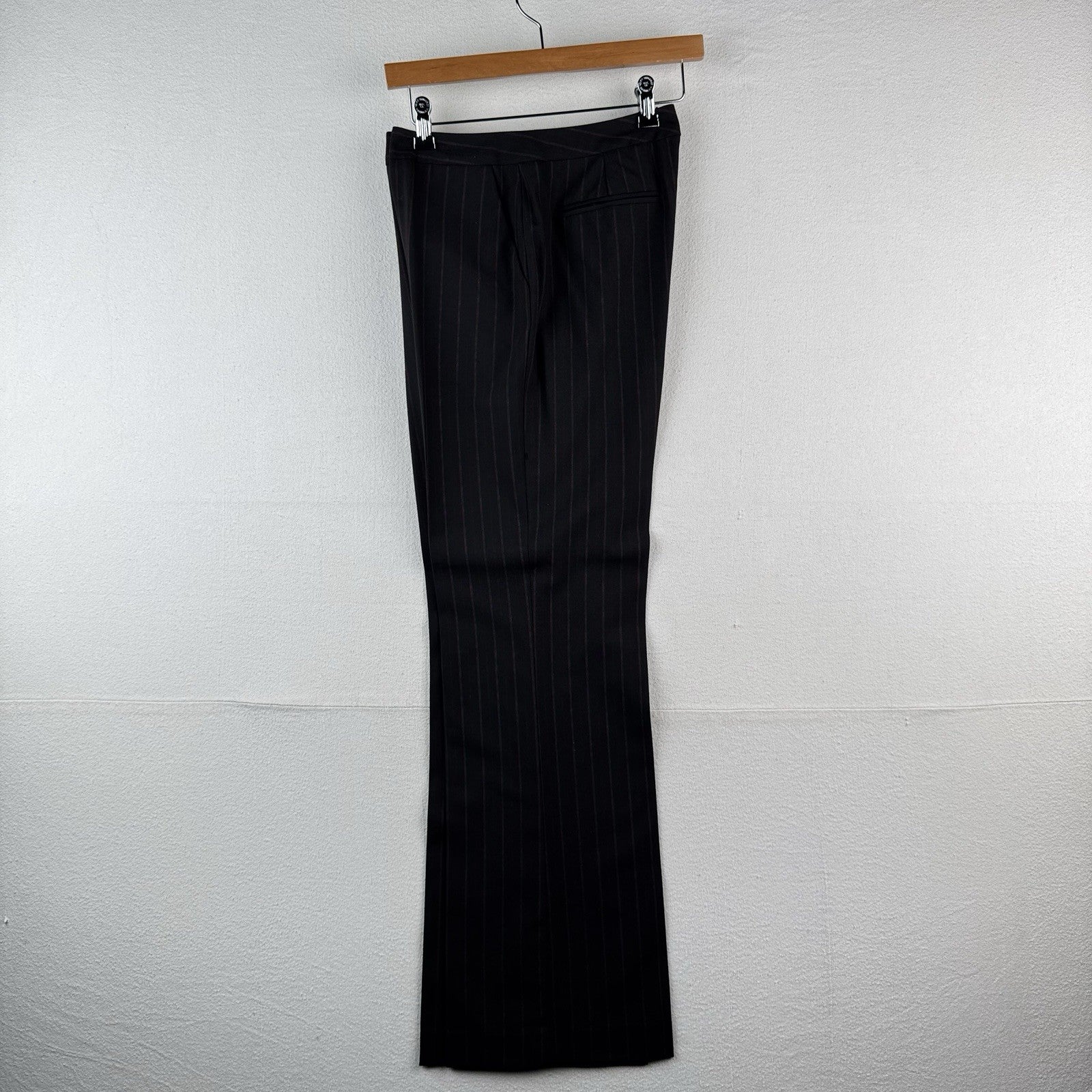 Anne Klein Women’s 6 Pant Suit Two Piece Set Black Red Pinstripe Leg=9.5”