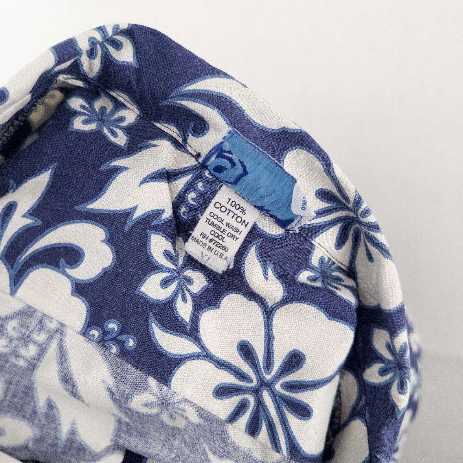 Vtg 9th Wave Blue Floral Hawaiian Shirt Men’s XL Beach Button Up USA