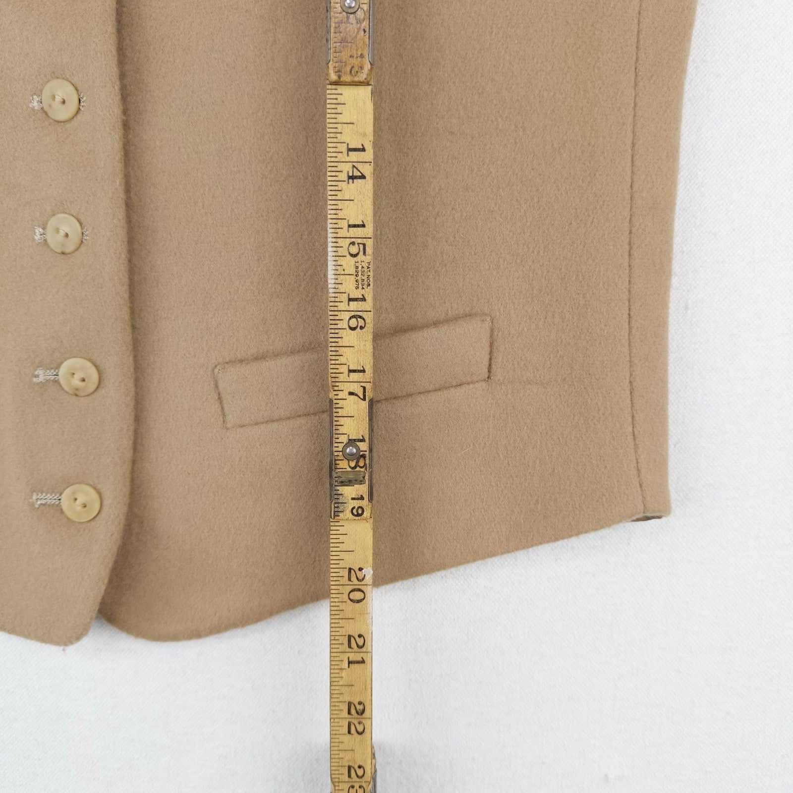 80’s Vtg  LL Bean Wool Cashmere Vest Women’s Small Camel Tan Button Down
