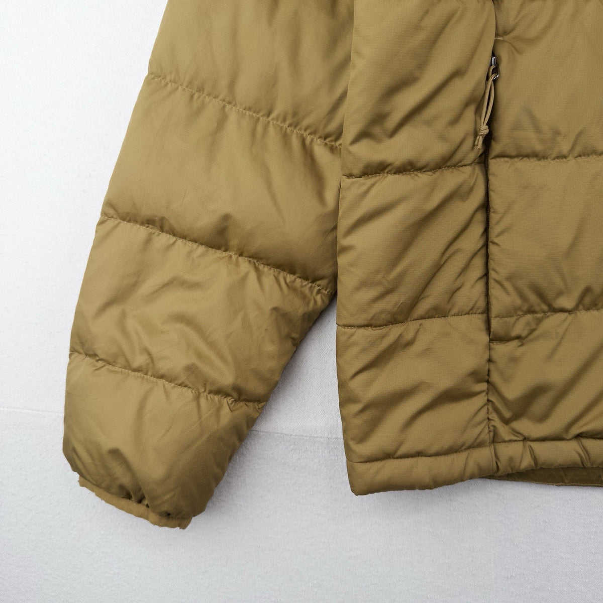 The North Face 550 Fill Goose Down Puffer Jacket Coat Men’s M Alpz Khaki Gold