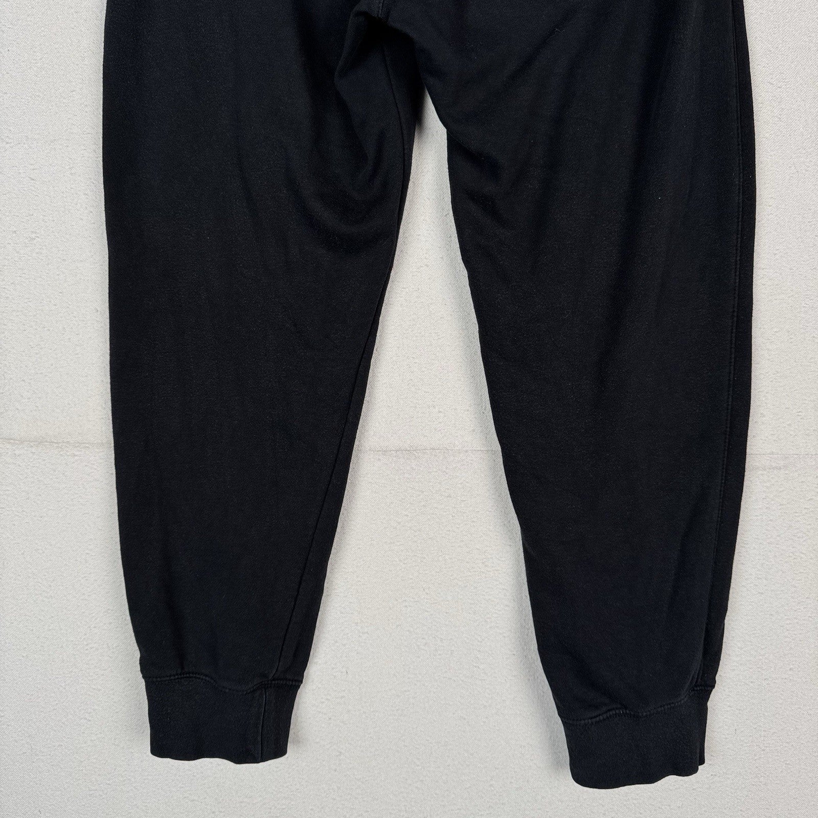 Nike Sportswear Club Men’s Fleece Joggers Black Large Sweatpants