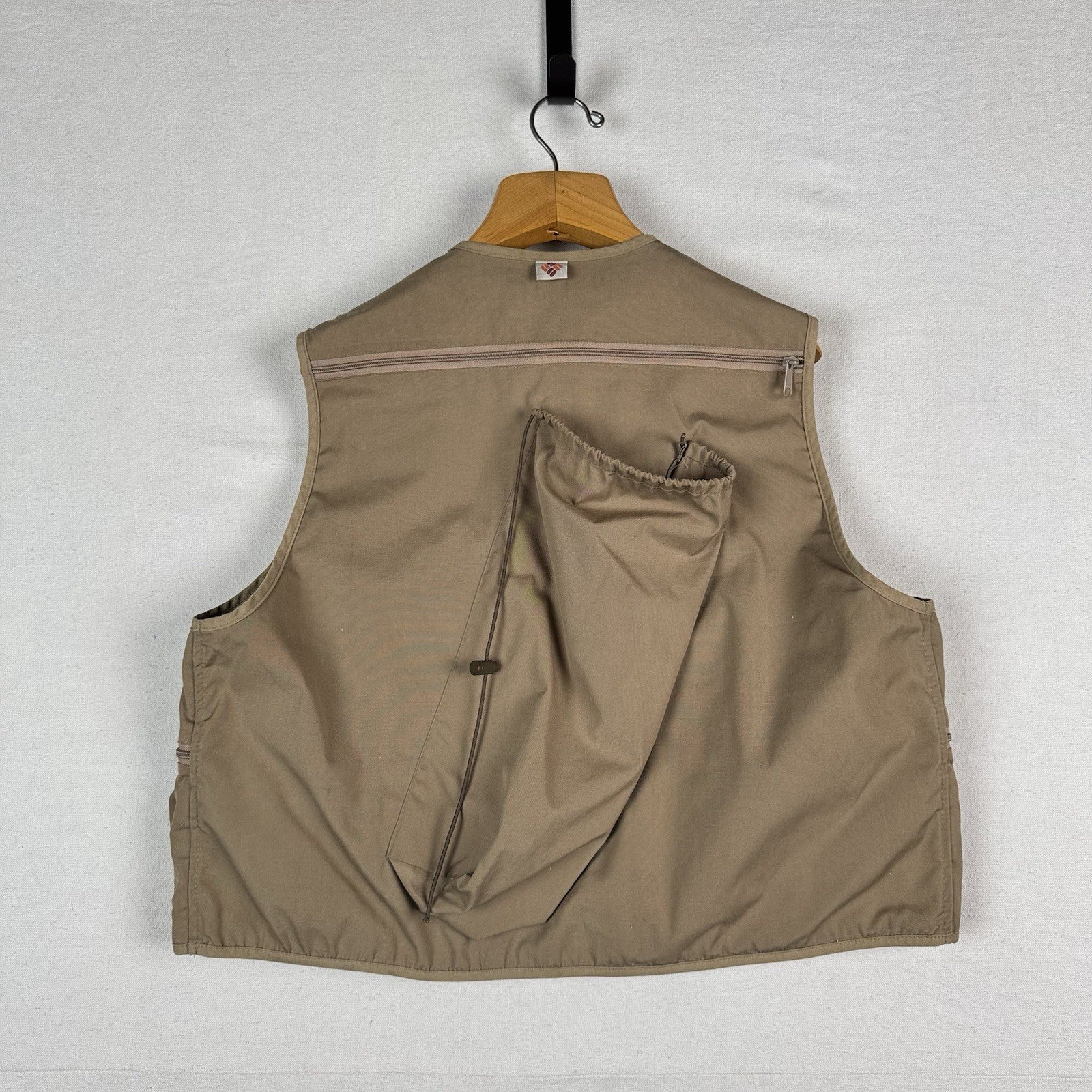 Vintage 80’s Columbia Sportswear 15 Pocket Fly Fishing Vest Men’s XL Made In USA