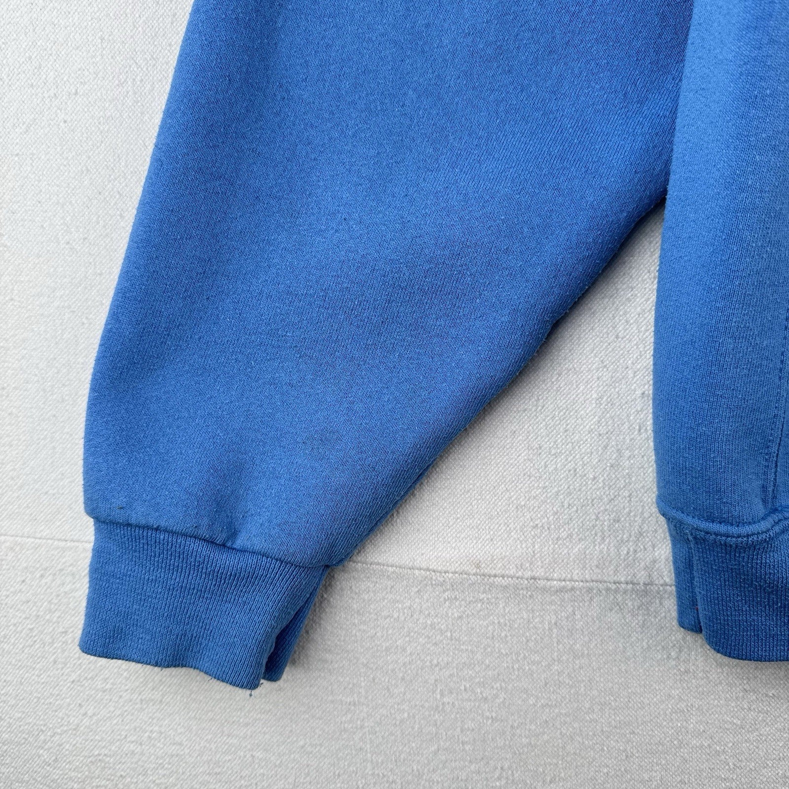 90’s Vtg UCLA Bruins Crewneck Sweatshirt Men’s M Blue Russell Athletic