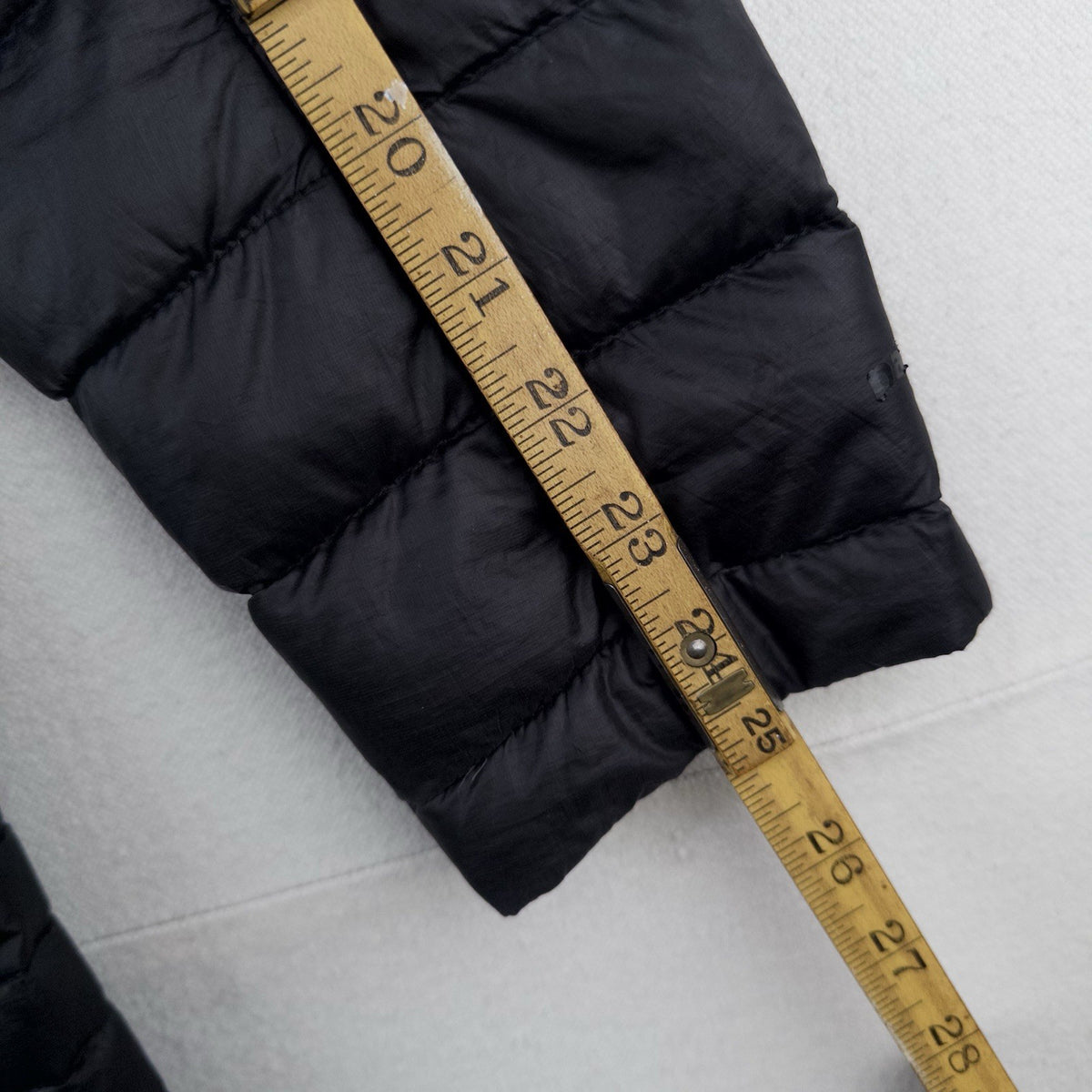 Patagonia Down Parka Puffer Jacket Women’s Medium Zip Up Black Ultra Light