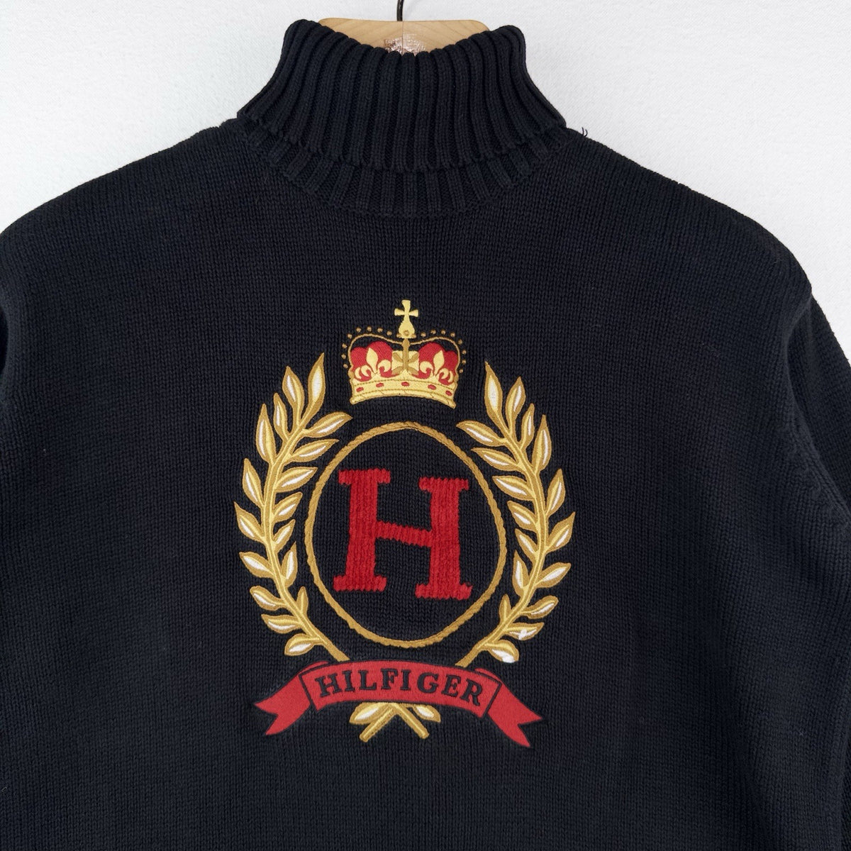 90’s Vtg Tommy Hilfiger Kint Sweater Men’s S Embroidered Crest Turtle Neck Black