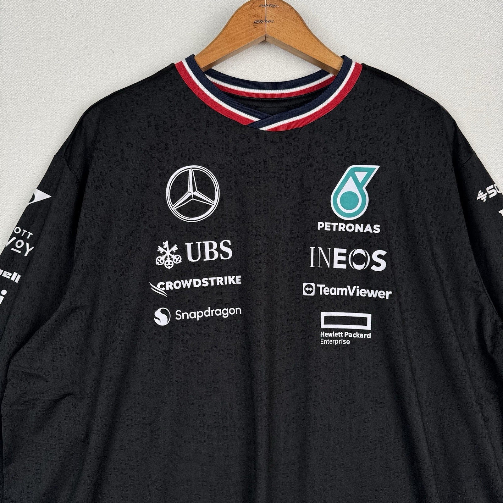 Official 2024 Mercedes AMG Petronas F1 Team Kit T-Shirt Men’s XXL Tommy Hilfiger