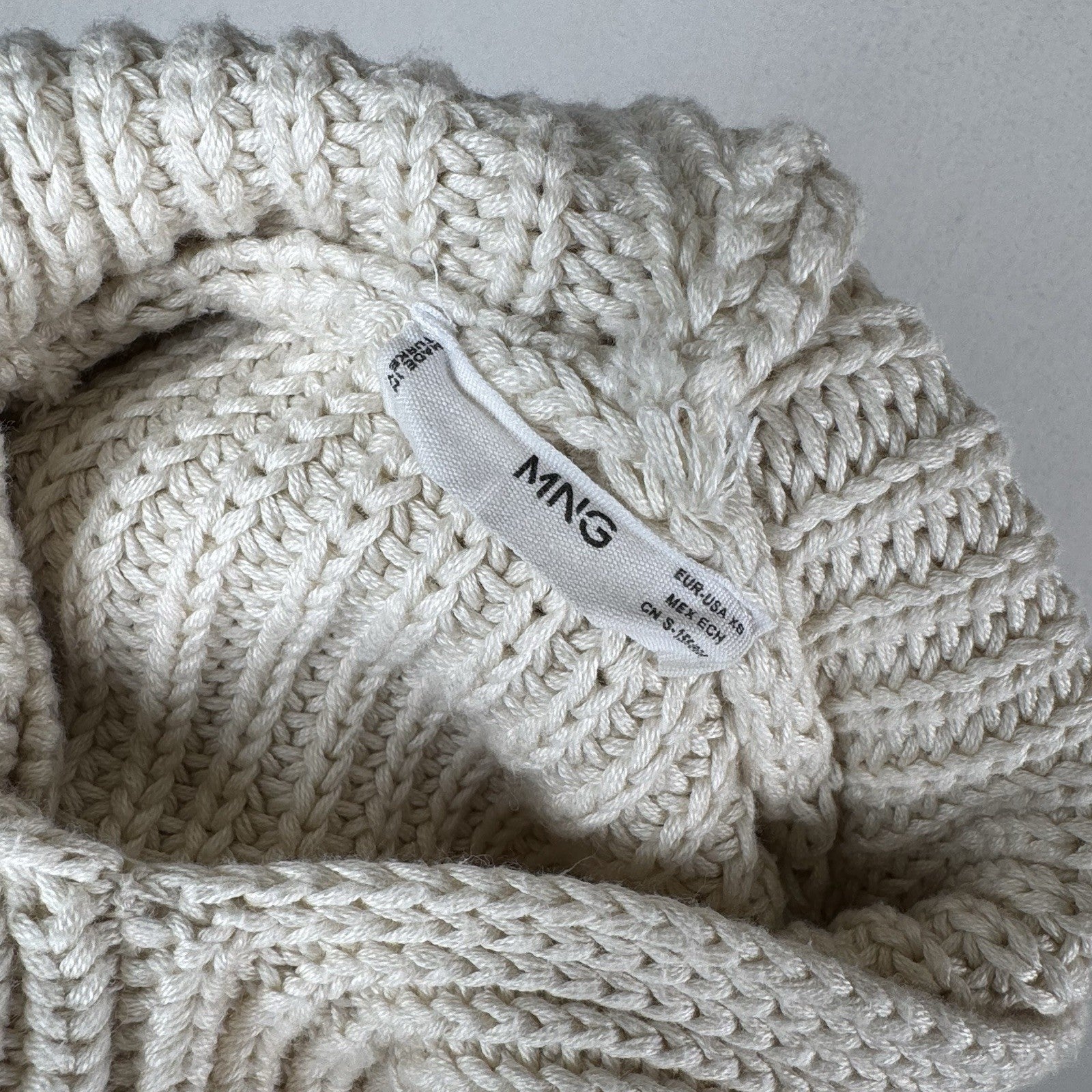 Mango Women’s XS Cropped Hooded Cable Knit Patchwork Sweater Cream Front Pocket