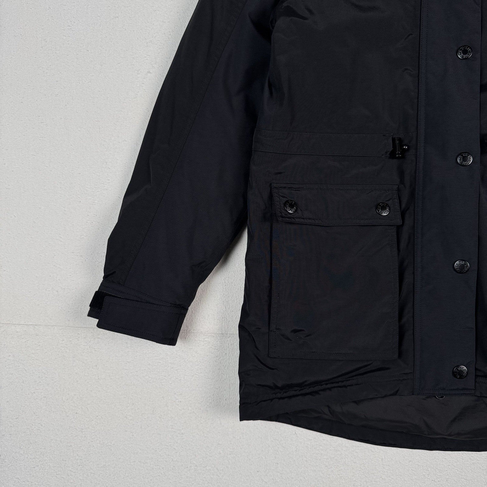 North Face Reign On 550 Women’s Medium Down Waterproof Black Jacket *No Hood