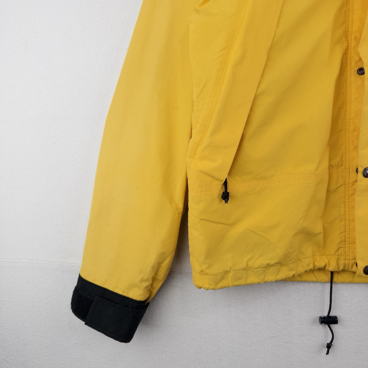 90’s Vtg North Face Mountain Jacket Men’s M Yellow Black Made in USA *Distressed