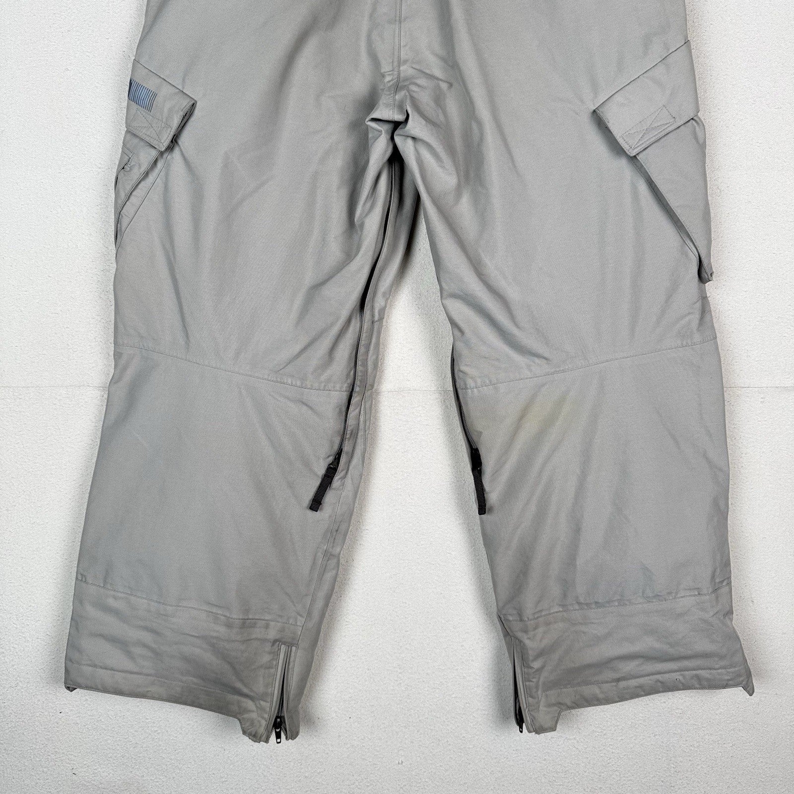 Burton Snowboard Pants Unisex Beige Size Large Pockets Leg Vents Adjustable