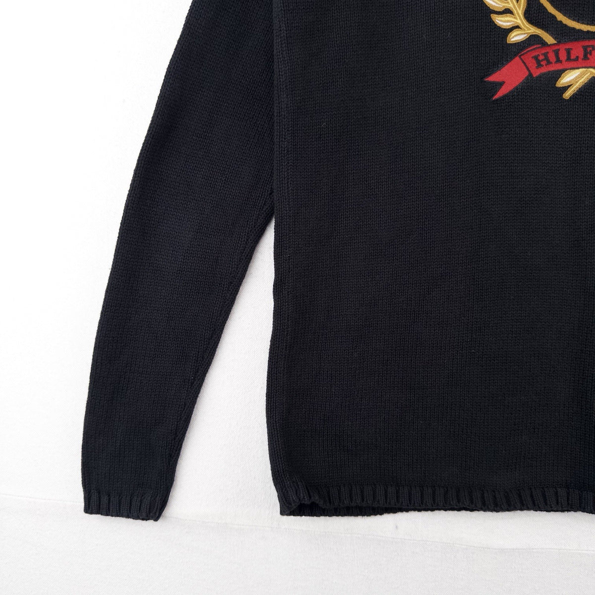 90’s Vtg Tommy Hilfiger Kint Sweater Men’s S Embroidered Crest Turtle Neck Black