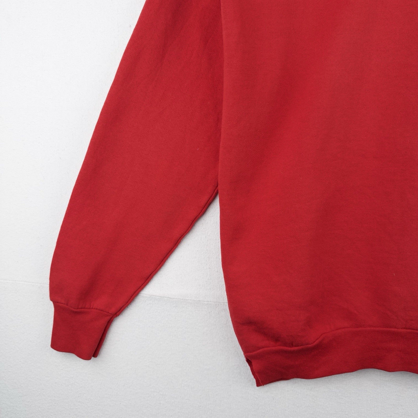 90’s Vtg Alpha Xi Epsilon Sweatshirt Red Crewneck Men’s M *Cut Collar/Side Hems