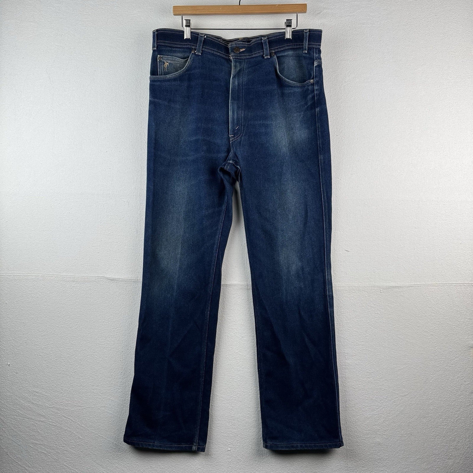 70's Vtg Levi's Blue Tab Bootcut 9" Jeans For Men with a Skosh More 34x30