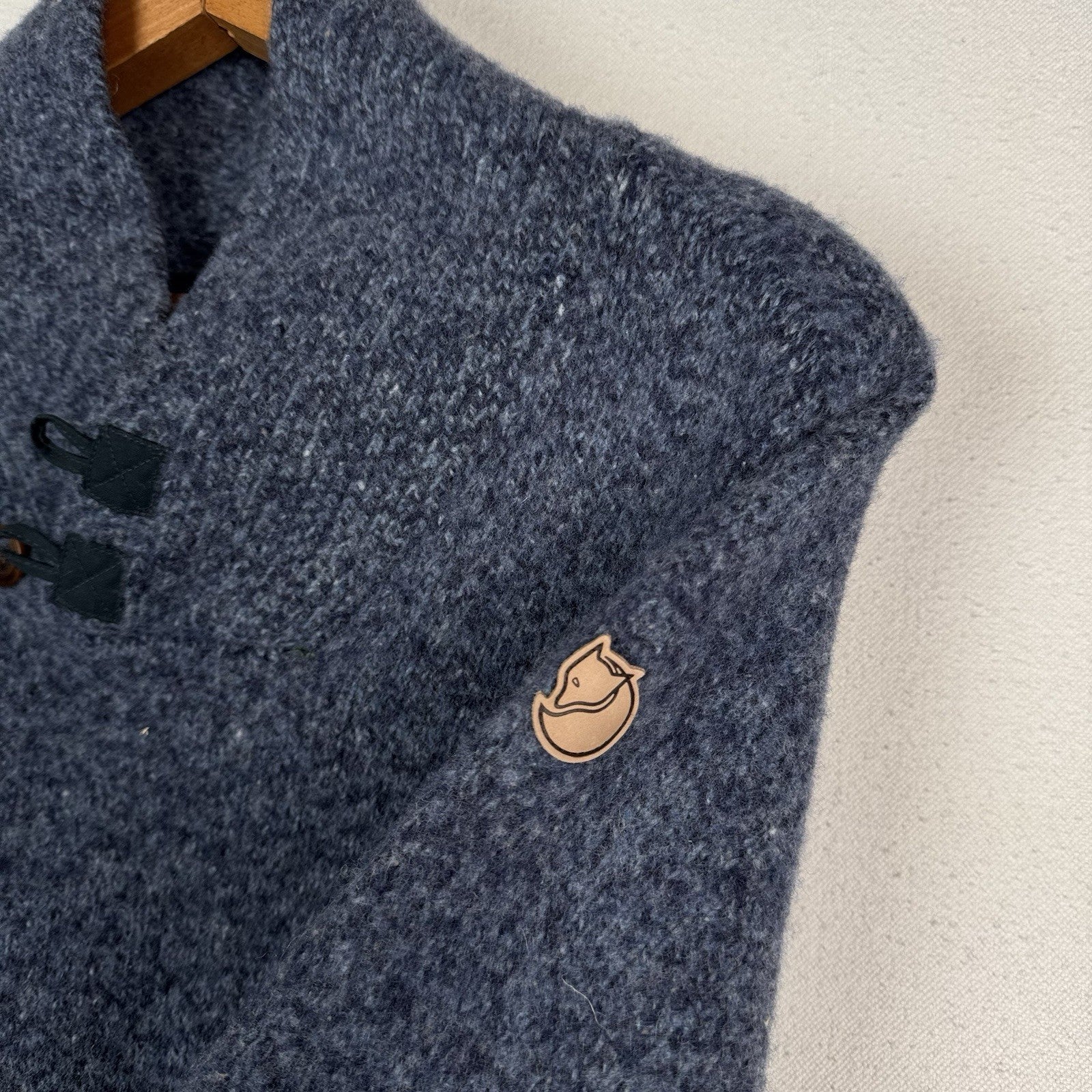Fjallraven Lada Wool Blend Shawl Collar Sweater Fits Men XS/Youth L *Read=Felted