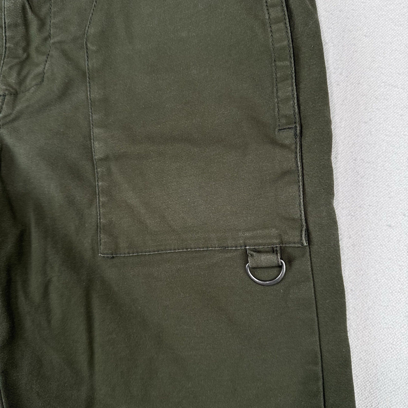 Oakley Men’s 28x9 Flat Front Utility Shorts Olive Green D-Ring