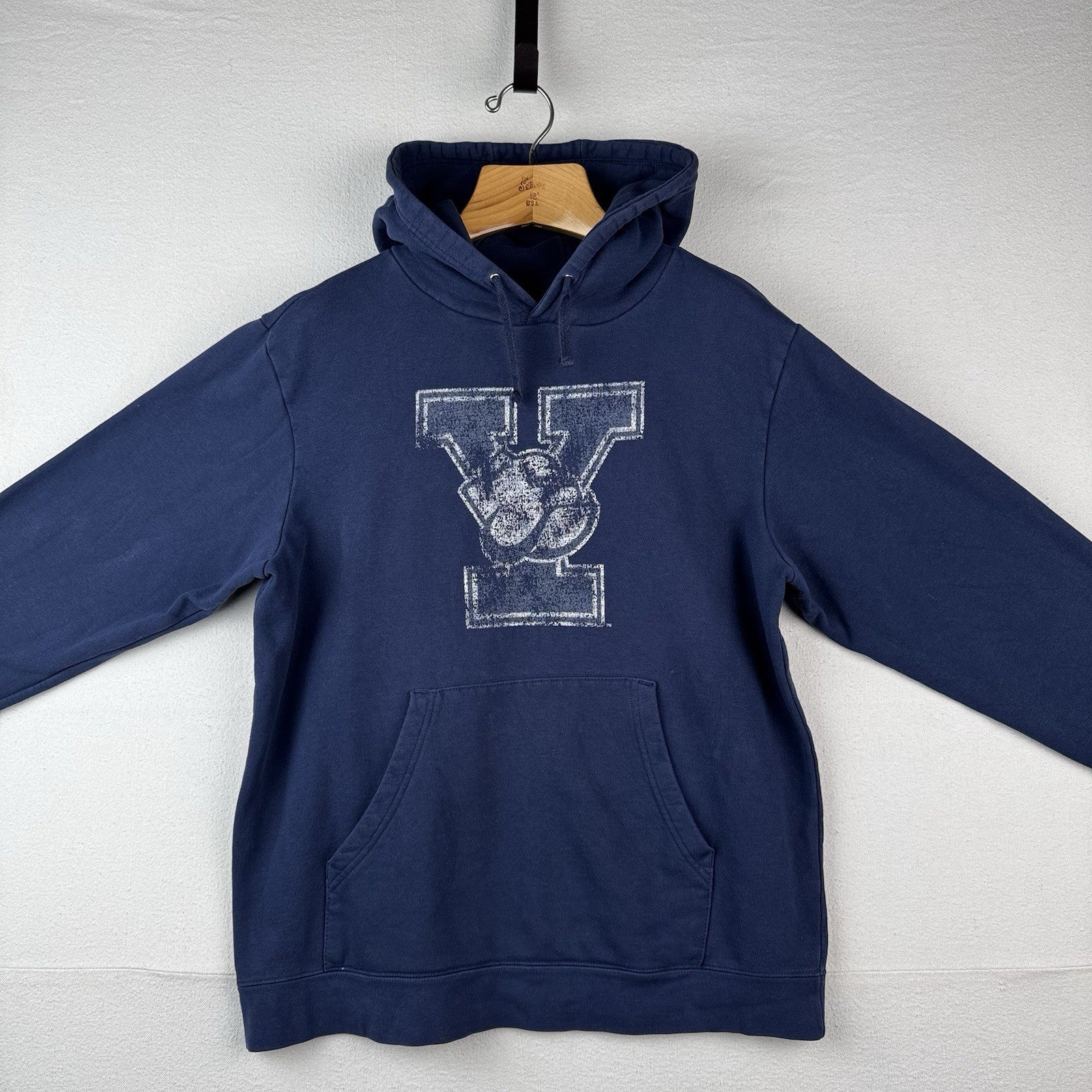 Yale University Bulldogs Men’s Large Blue Faded Hoodie Sweatshirt Ivy League