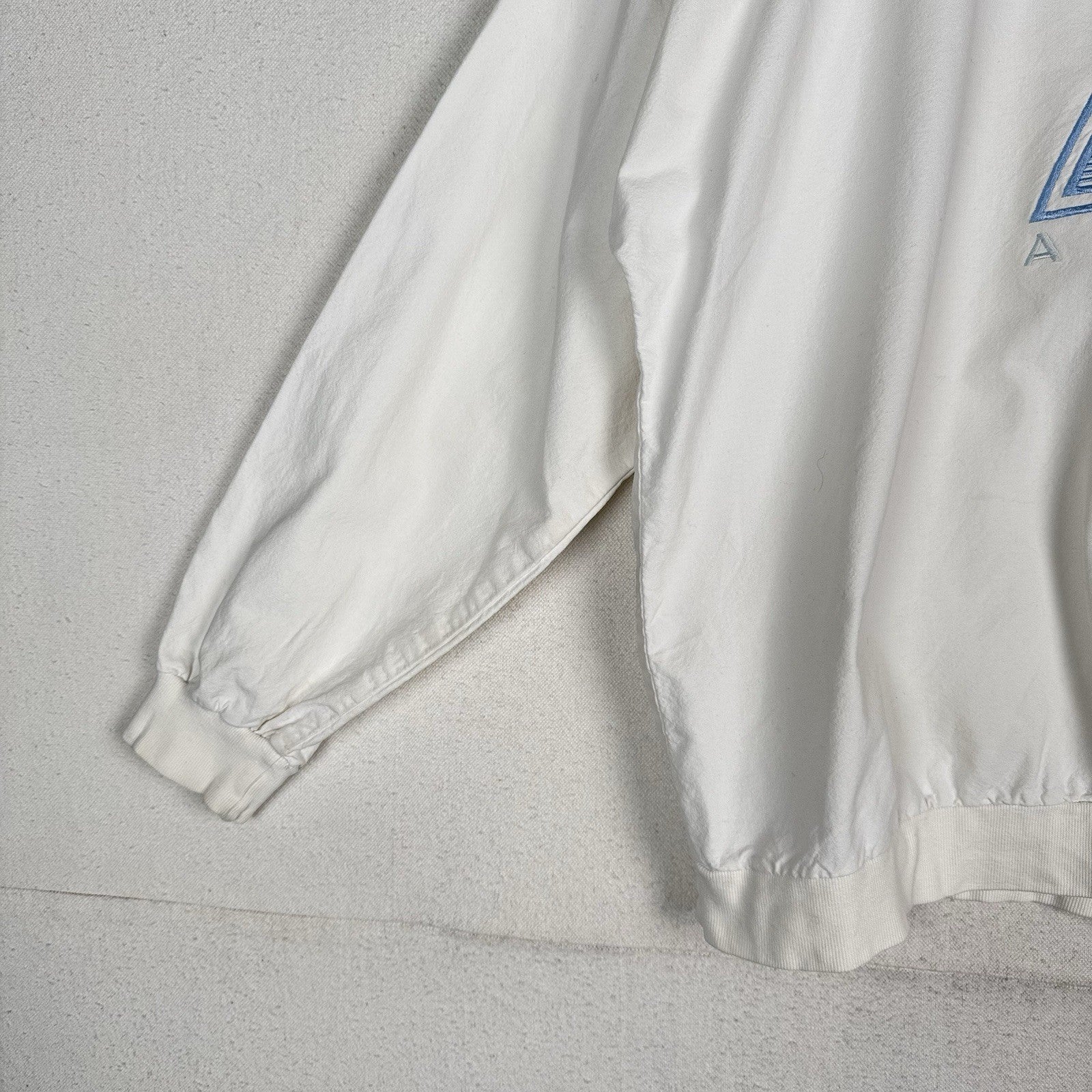 Vintage 80s /90s Aspen Mountain Snow Pullover White Embroidered Made In USA