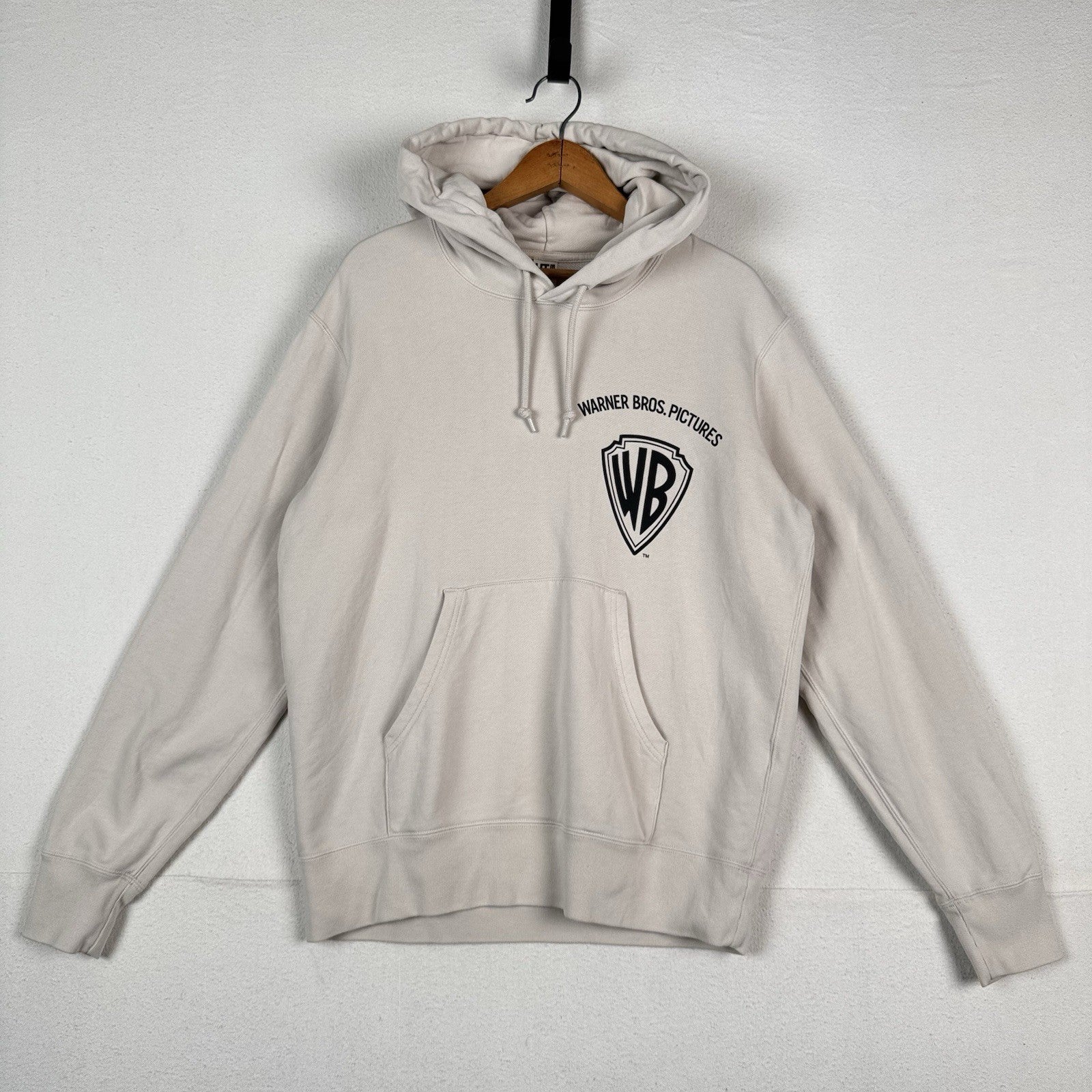 Uniqlo x Warner Bros Hoodie Mens Medium Bugs Bunny Merrie Melodies Sweatshirt