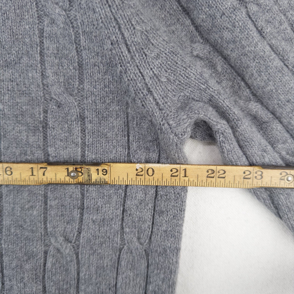 Brooks Brothers Gray 100% Italian Lambswool Cable Knit Sweater Men’s XL