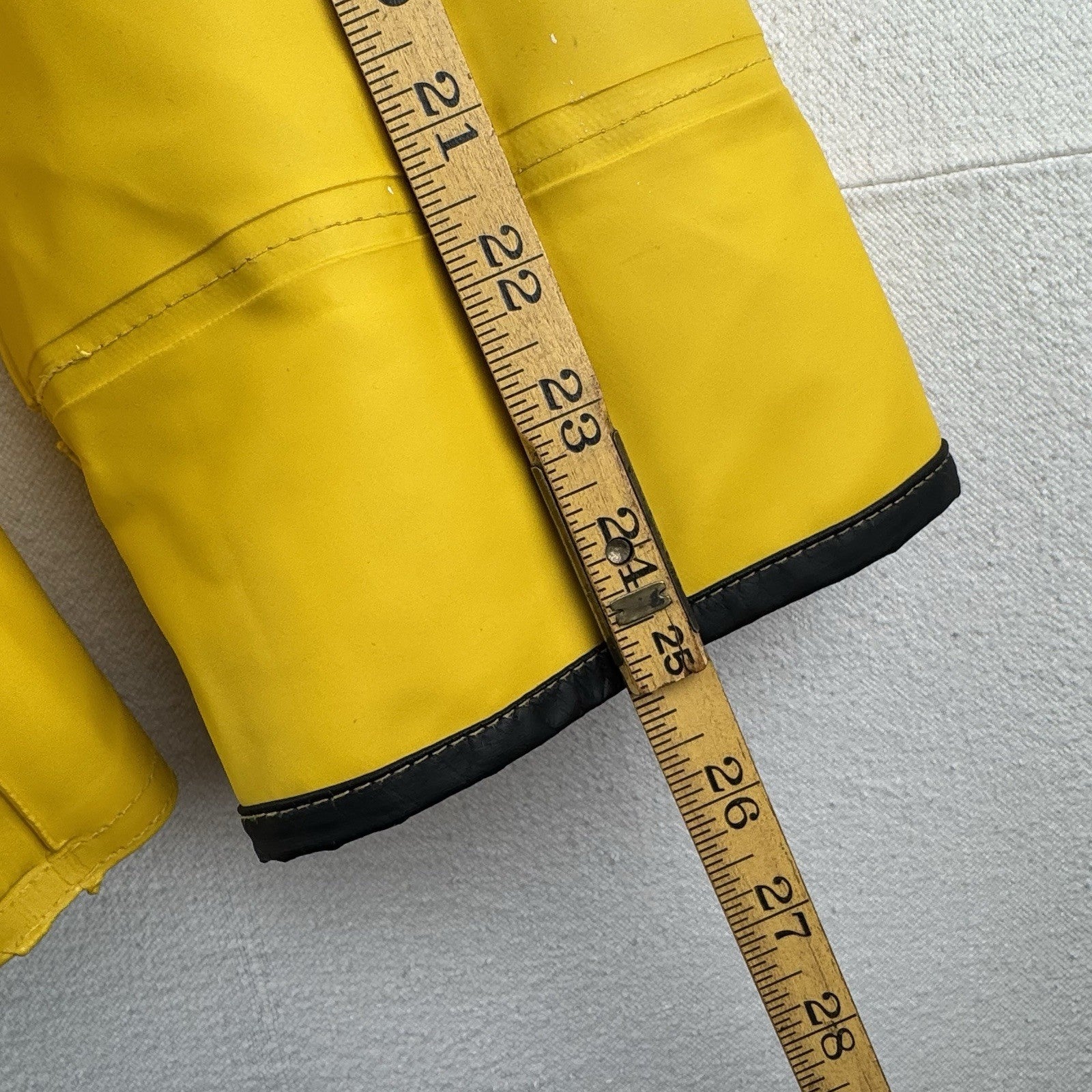 Vintage Carhartt Waterproof Surrey Yellow Rain Jacket Men’s Large PVC Snap Hood