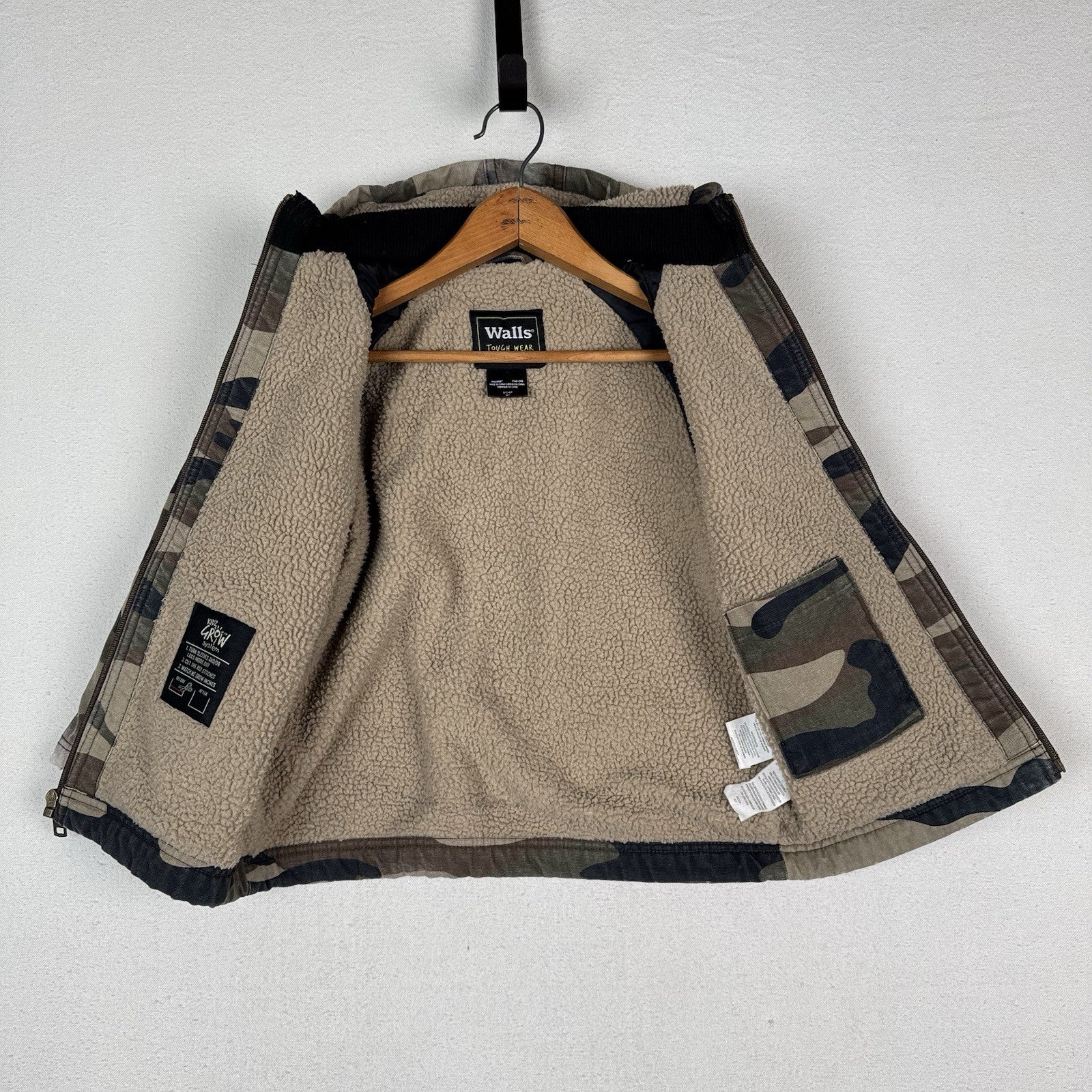 Walls Tough Wear Boys 6/7 Camouflage Sherpa Lined Grow Hunting Camp Jacket