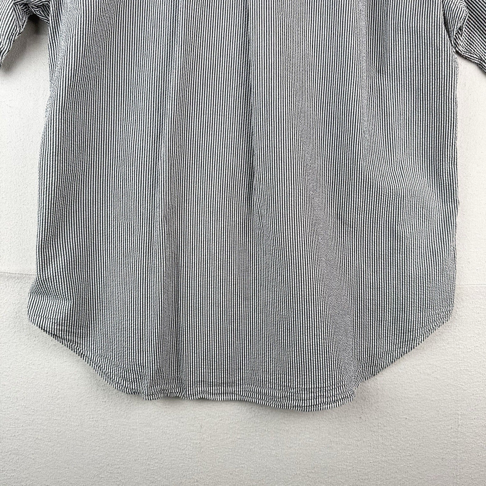 Vtg Ralph Lauren Seersucker Men’s 2XL Classic Fit SS Button Shirt Gray White