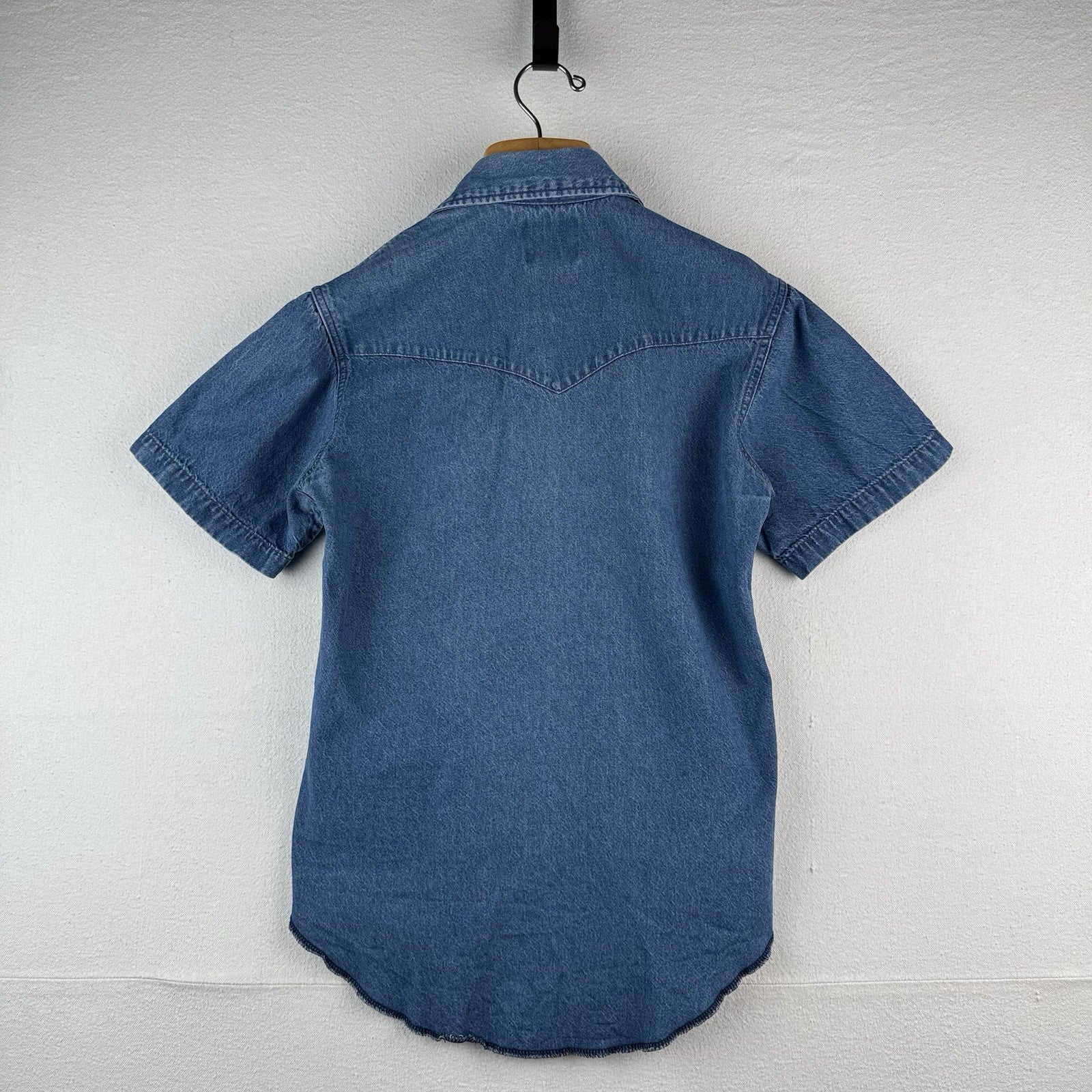 Vtg Wrangler Denim Western Shirt Small (P2P: 18”) Pearl Snaps Short Sleeve