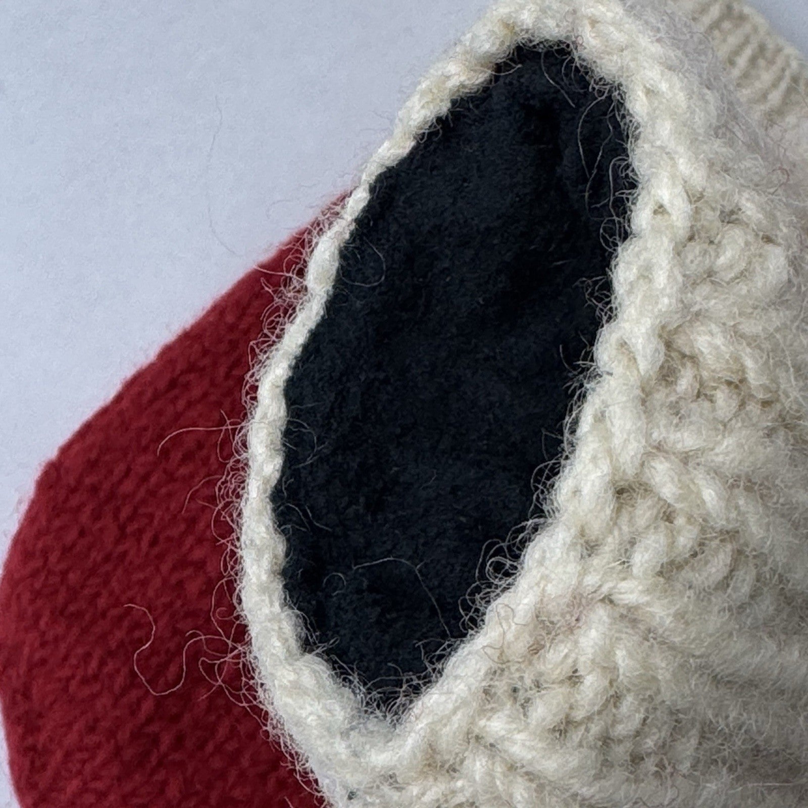 Wool Knit Santa Holiday Mittens Fleece Lined Red Cream Off-white 9”x4.5”