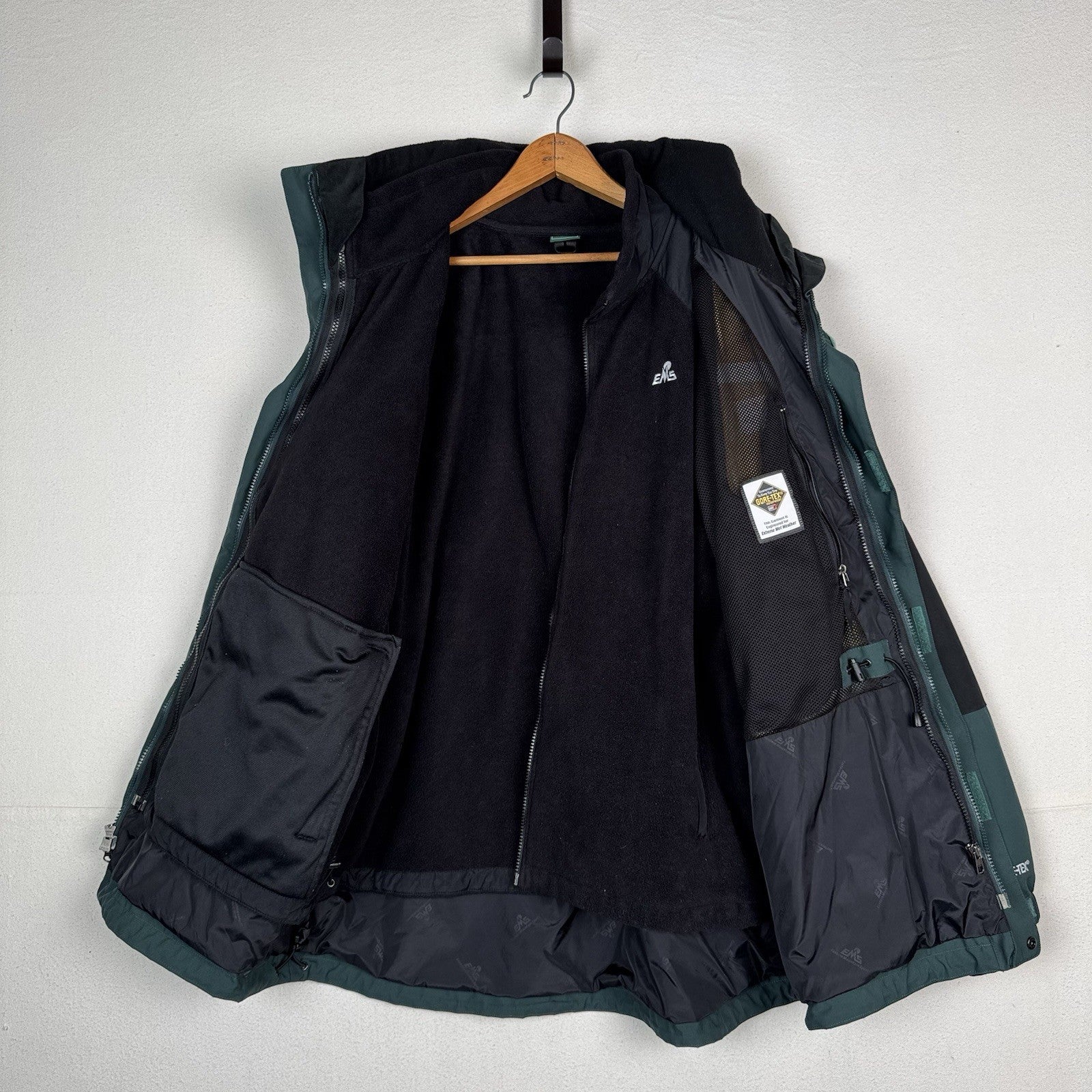 EMS Eastern Mountain Sports 3-in-1 Wet Weather Ski Jacket Fleece Base Men’s XL