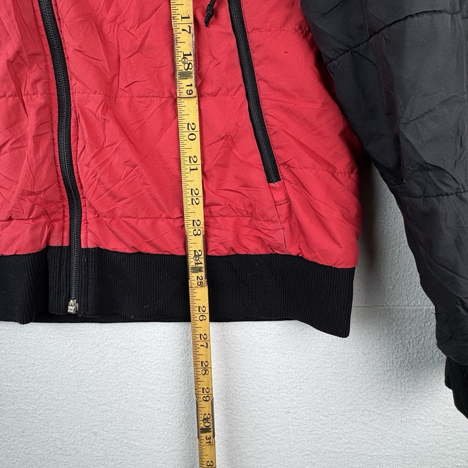 The North Face Tahoe Bomber Jacket Men's Medium Red Black Insulated *Read