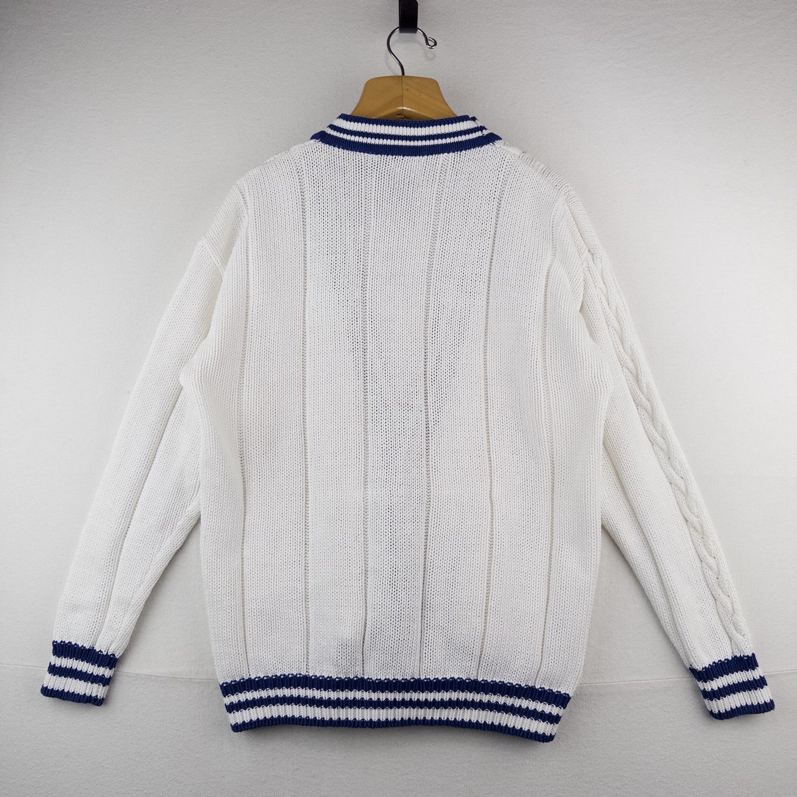 90’s Vtg Gap Chunky Cable Knit Cardigan Men’s L White Blue Varsity Cricket
