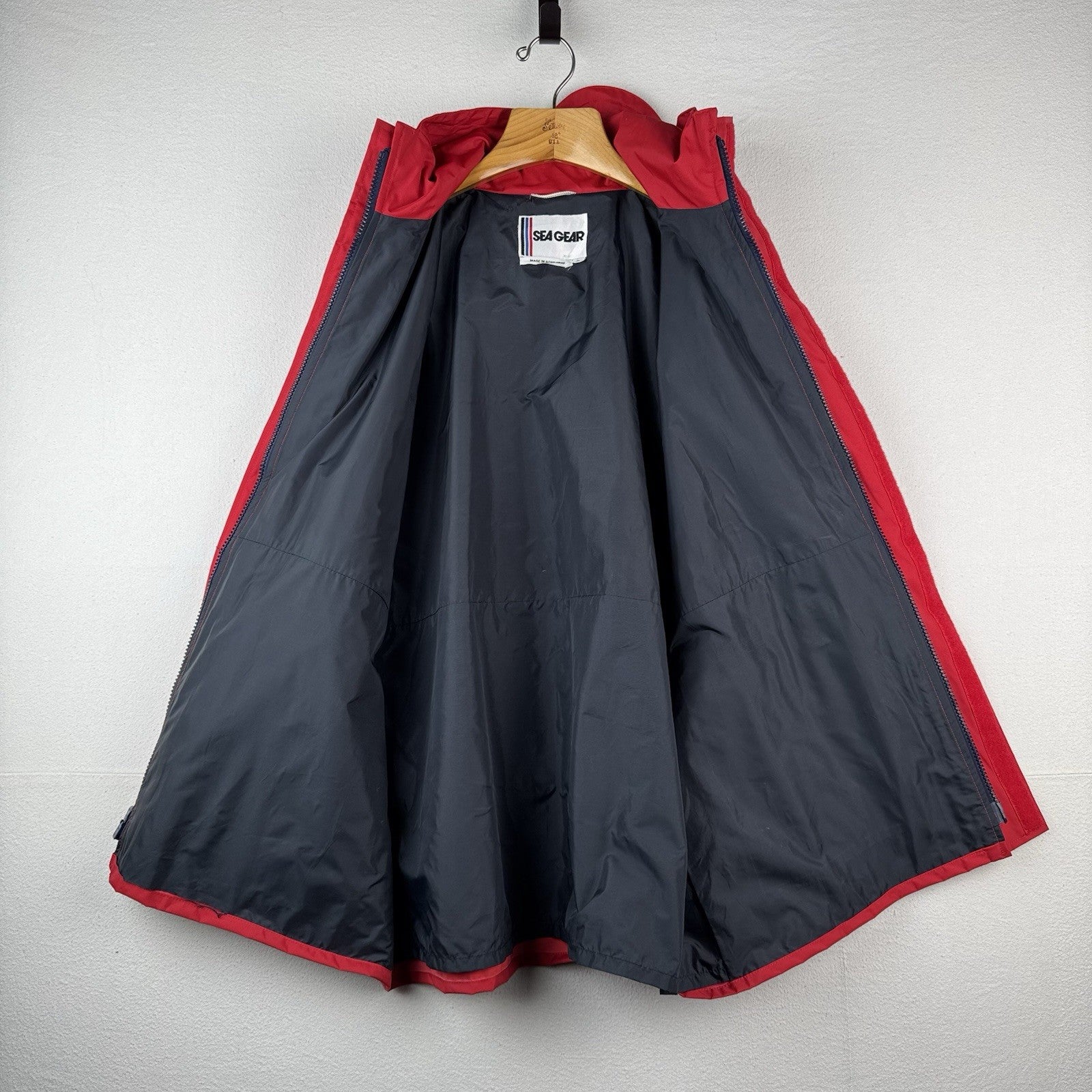 Vtg Sea Gear North Sea Fishing Jacket Mens L  Red Zip Hooded 41118 Raincoat