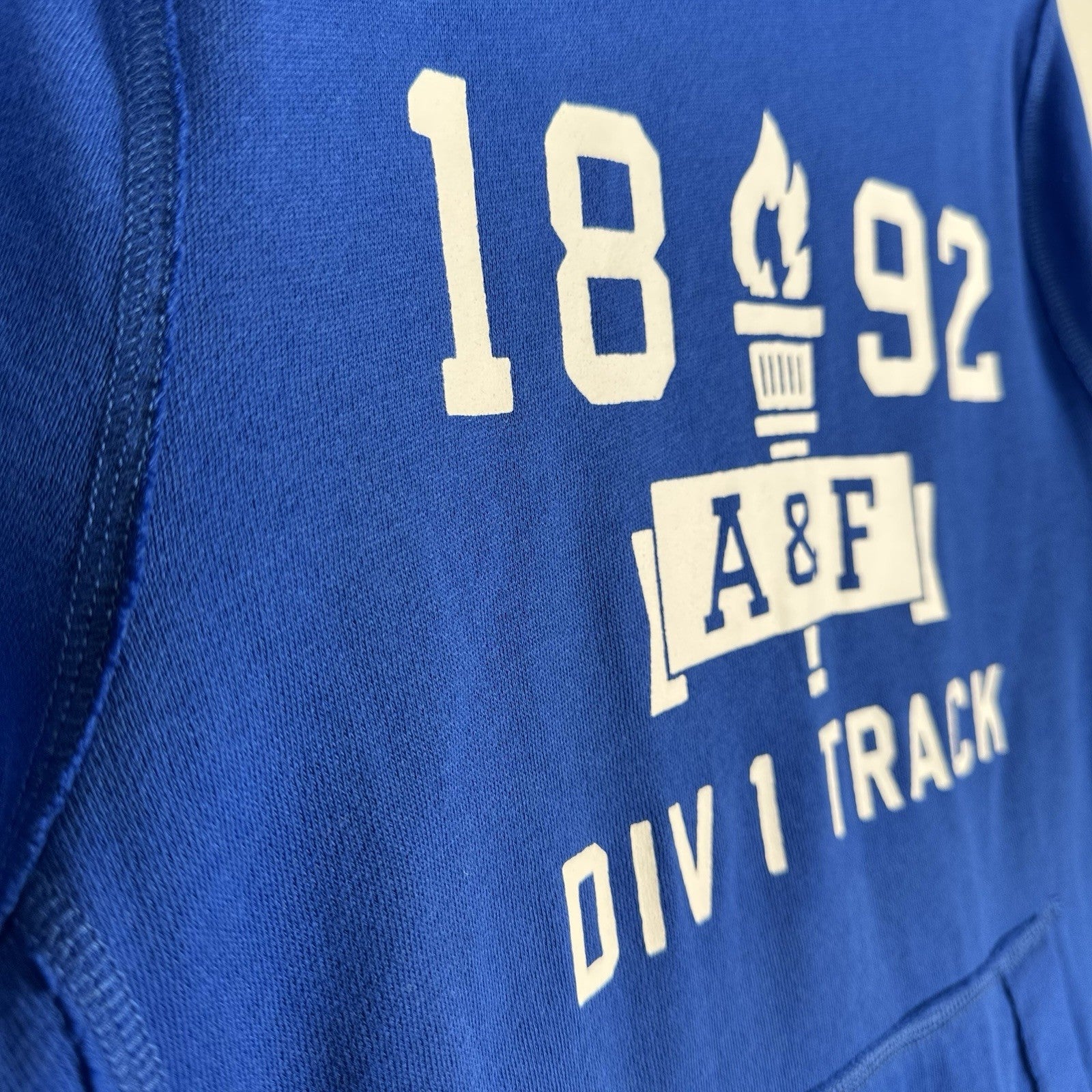 Vintage Abercrombie Fitch Mens Medium Pullover Hoodie 1892 Div 1 Track NWOT