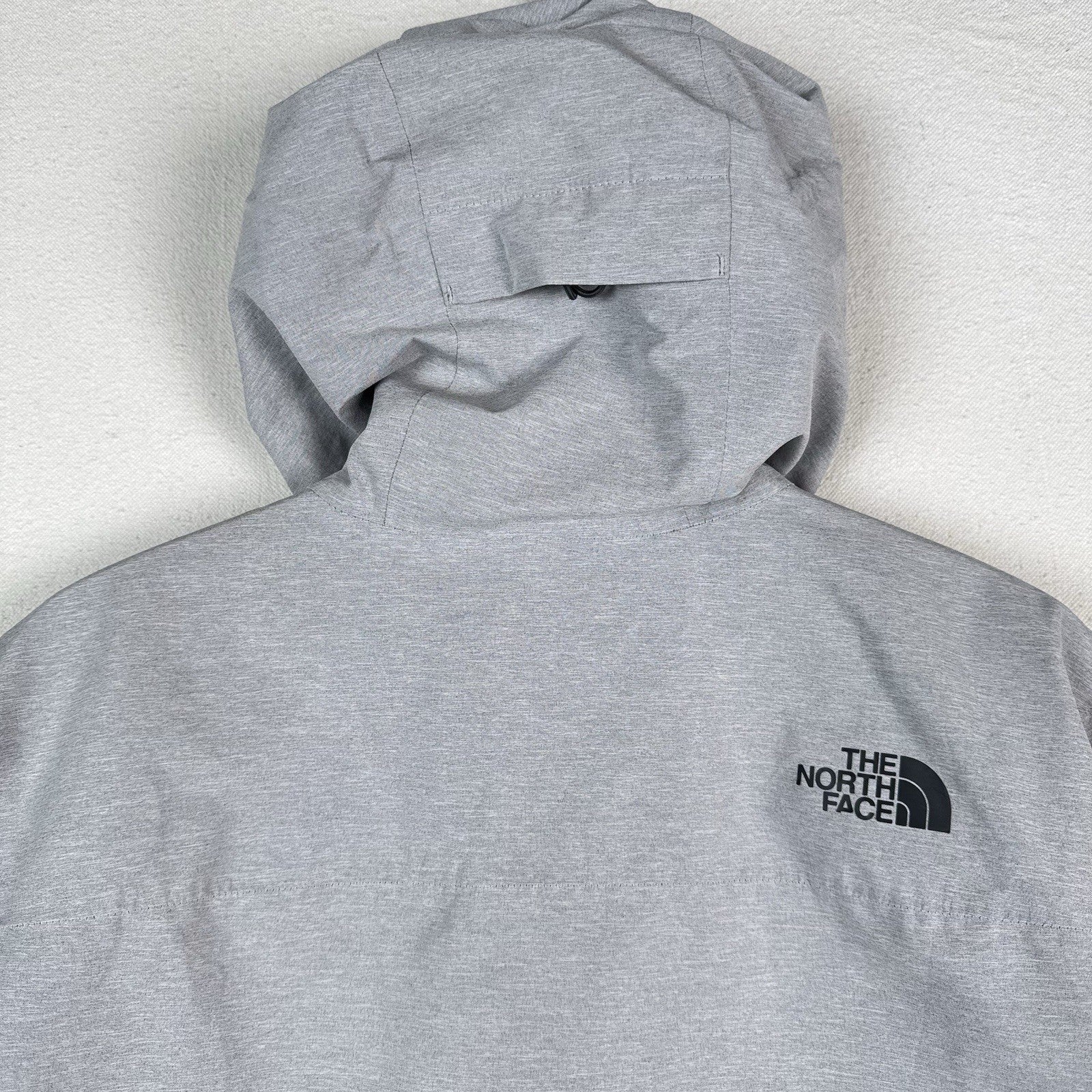 The North Face Men’s Dryzzle Waterproof Jacket Medium Zip Vents Heather Gray